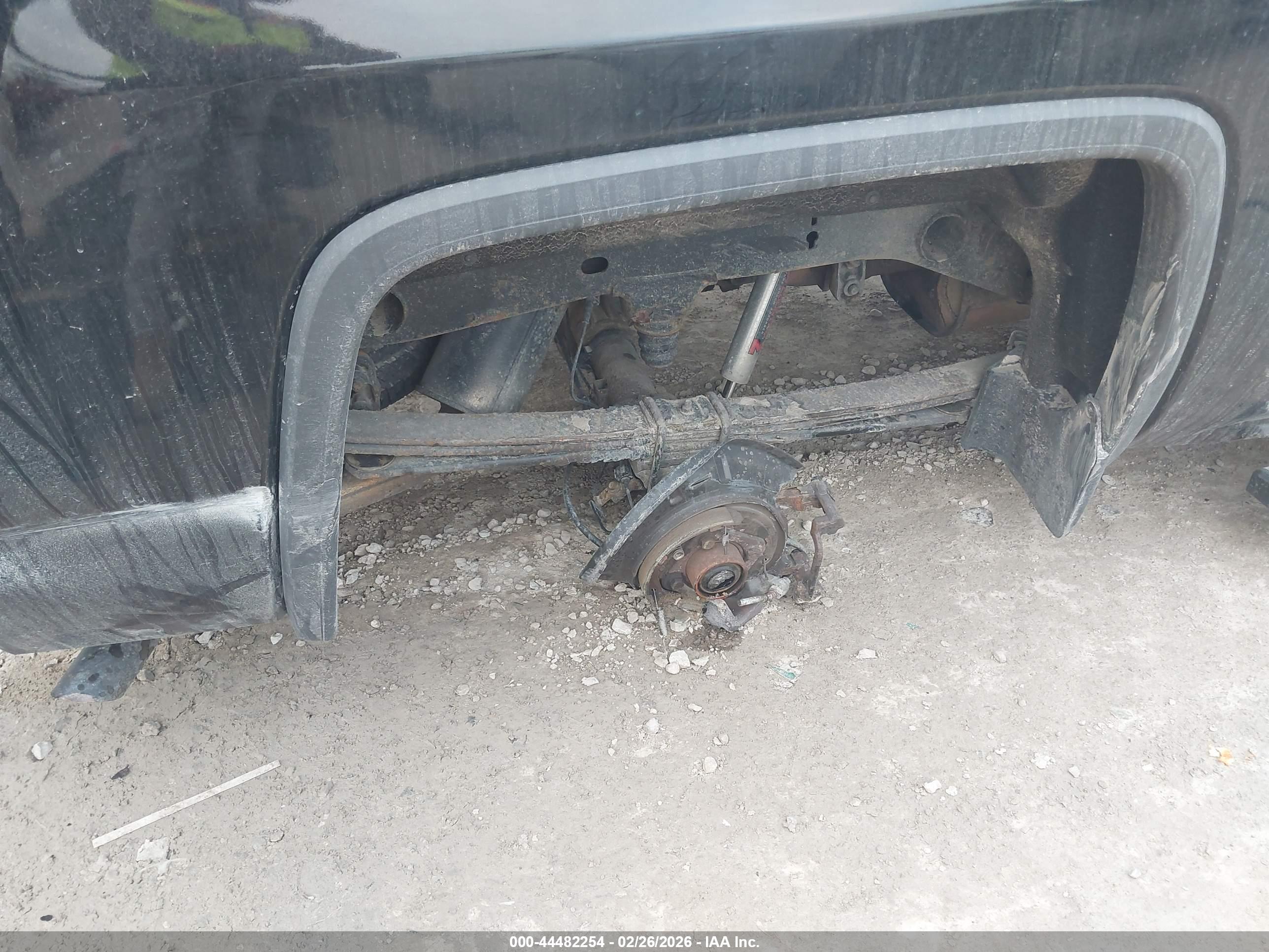 GMC SIERRA image 6