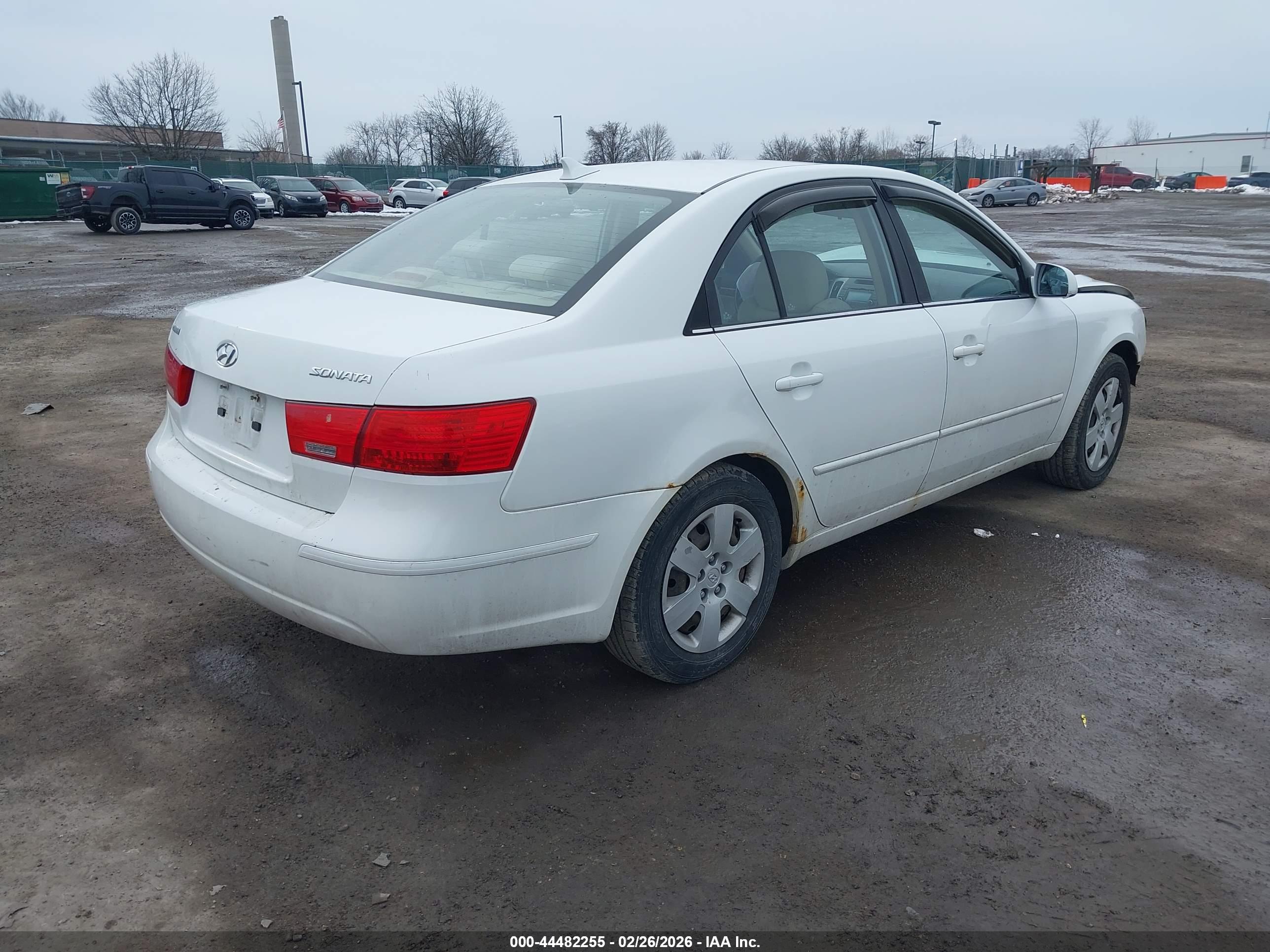 HYUNDAI SONATA image 4