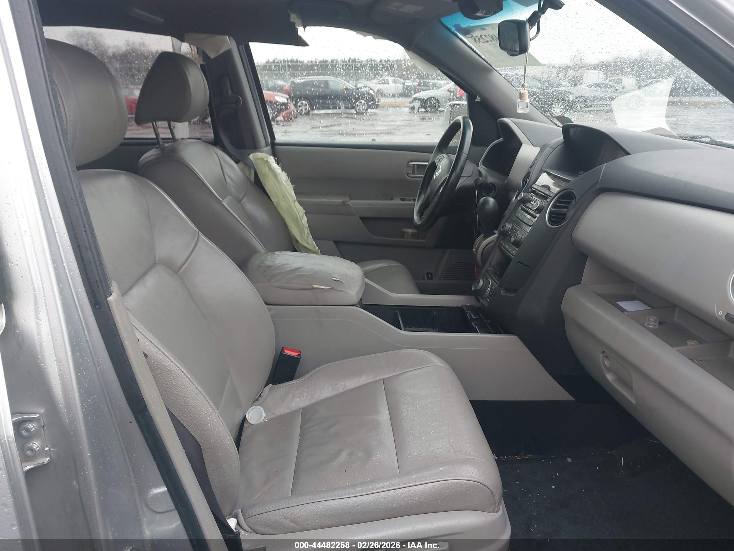 HONDA PILOT image 5