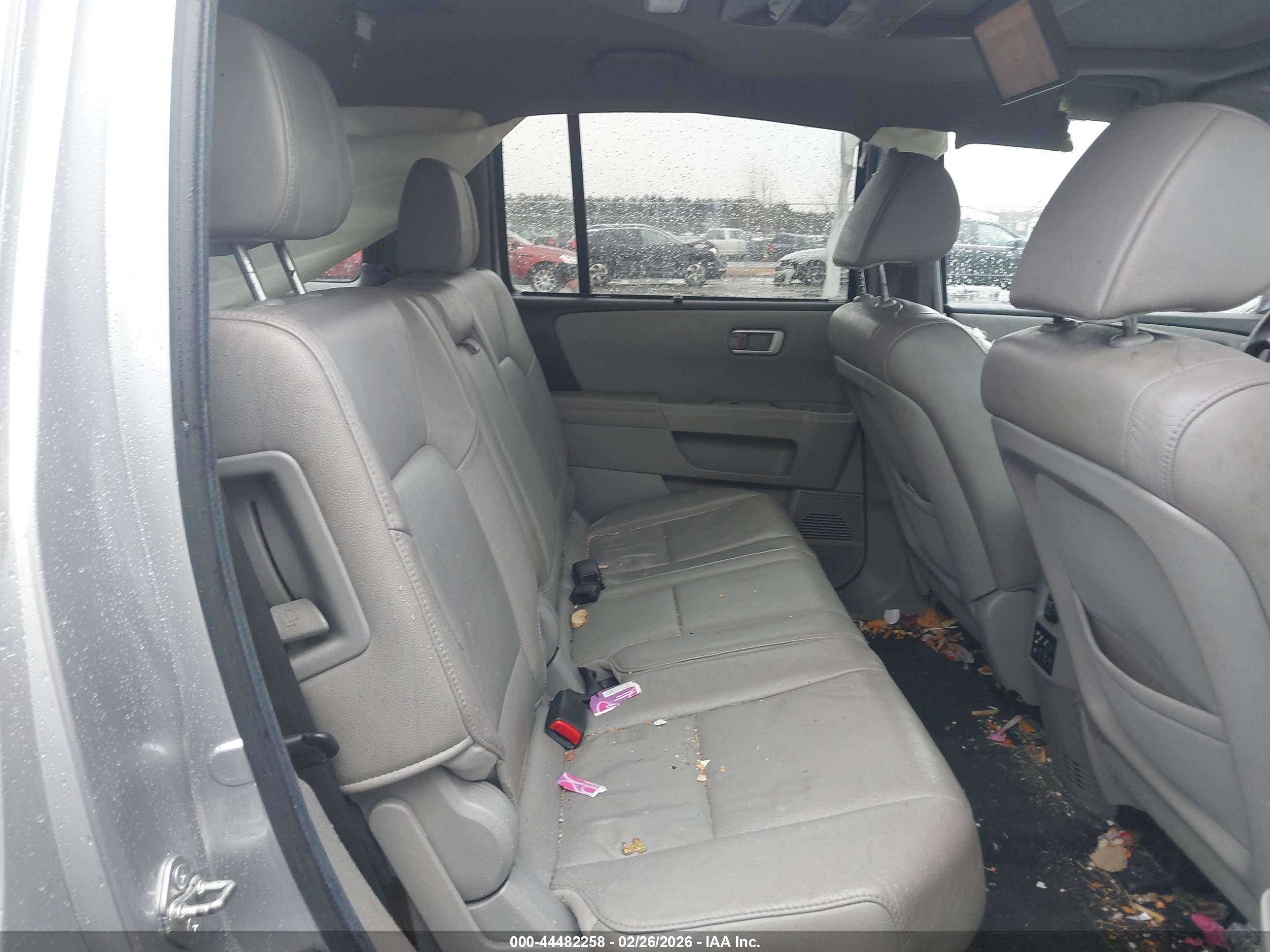 HONDA PILOT image 8