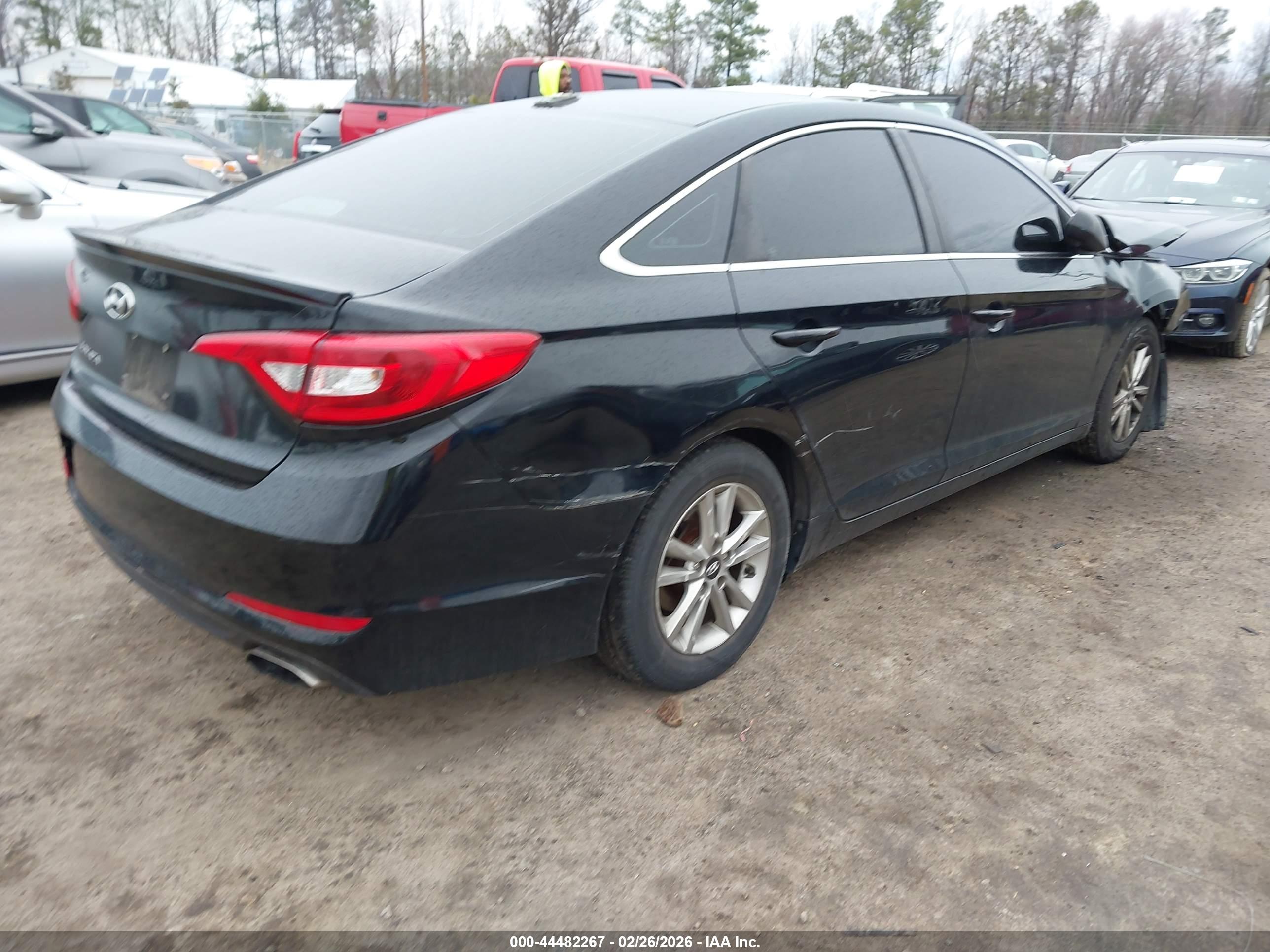 HYUNDAI SONATA image 4