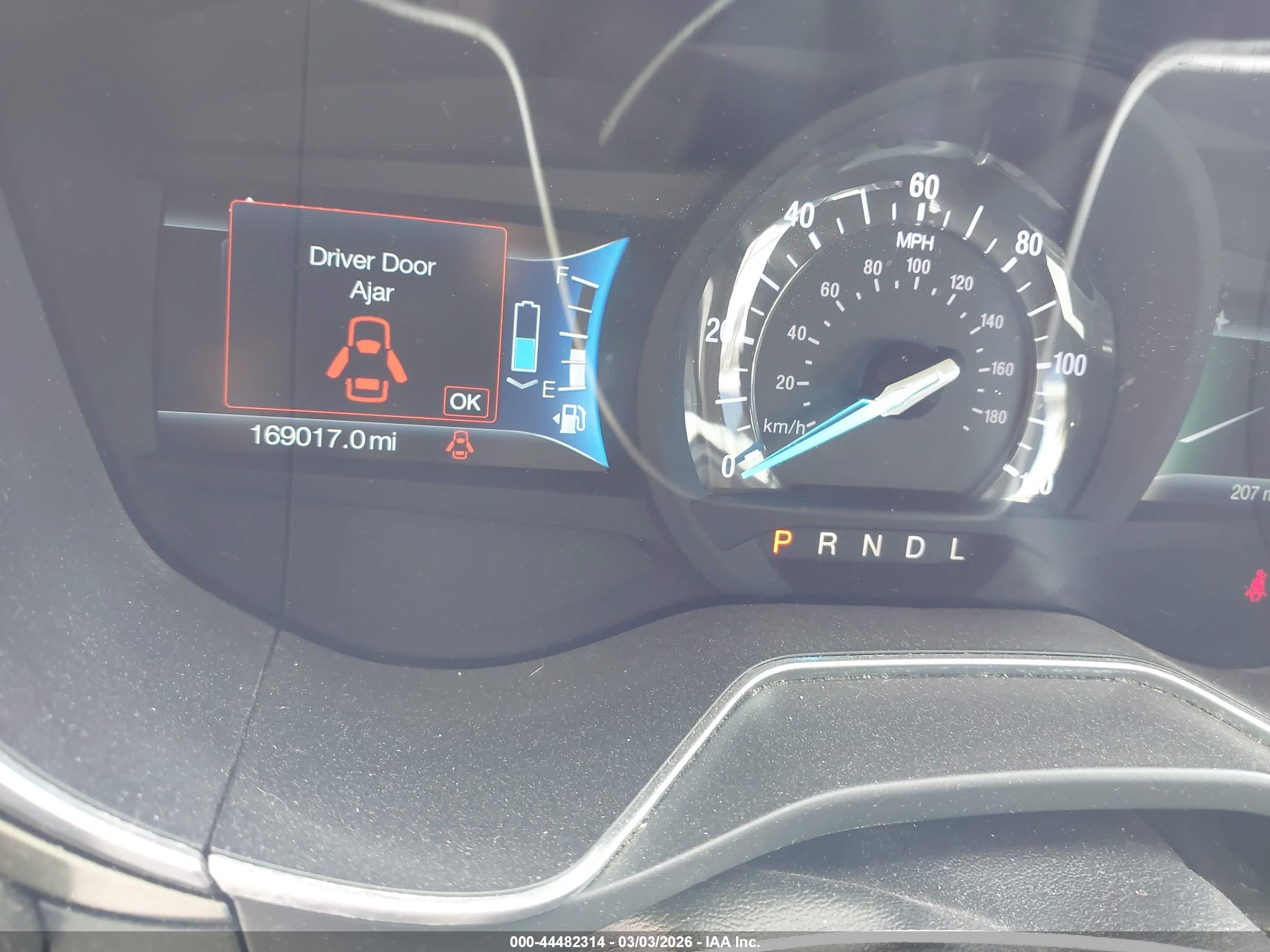 FORD FUSION image 7