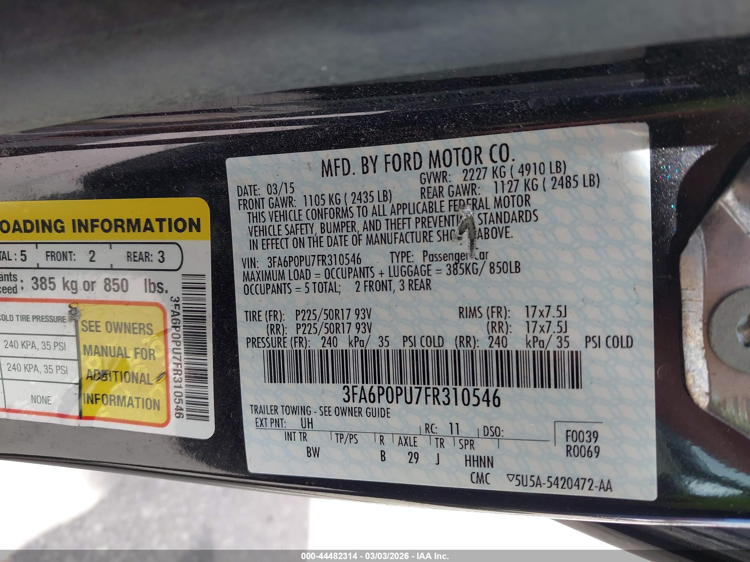 FORD FUSION image 9