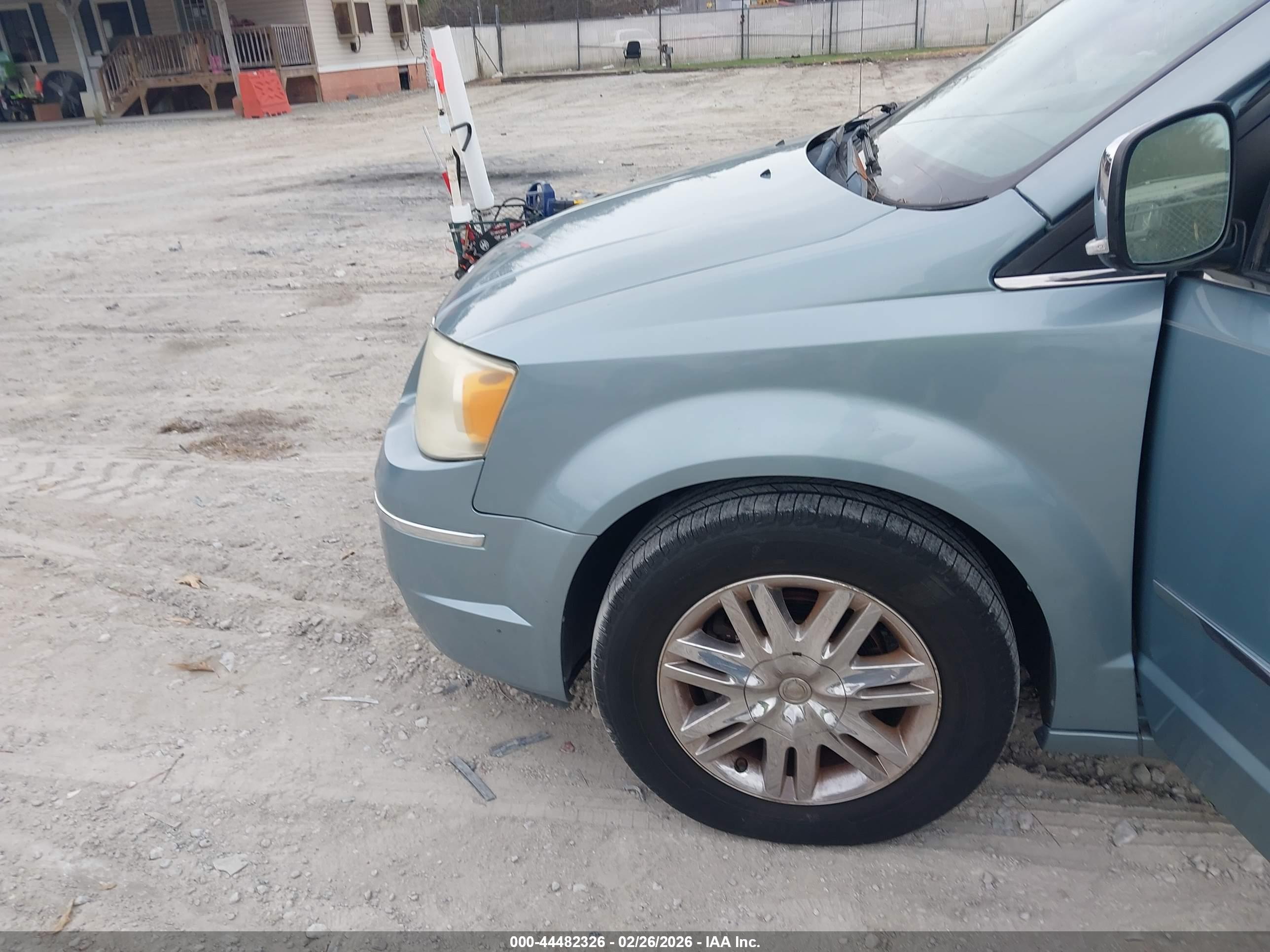 CHRYSLER TOWN image 6