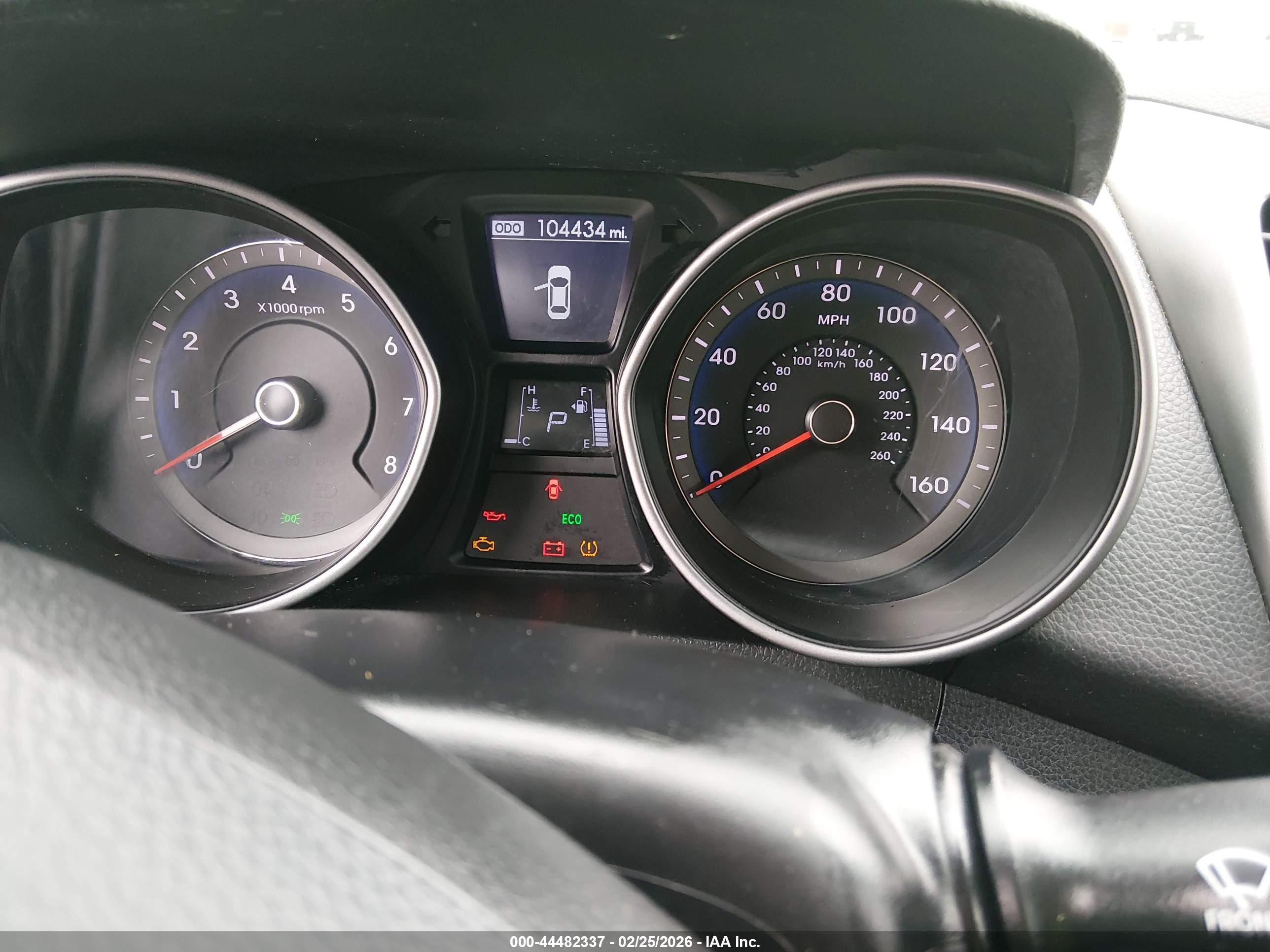 HYUNDAI ELANTRA image 7