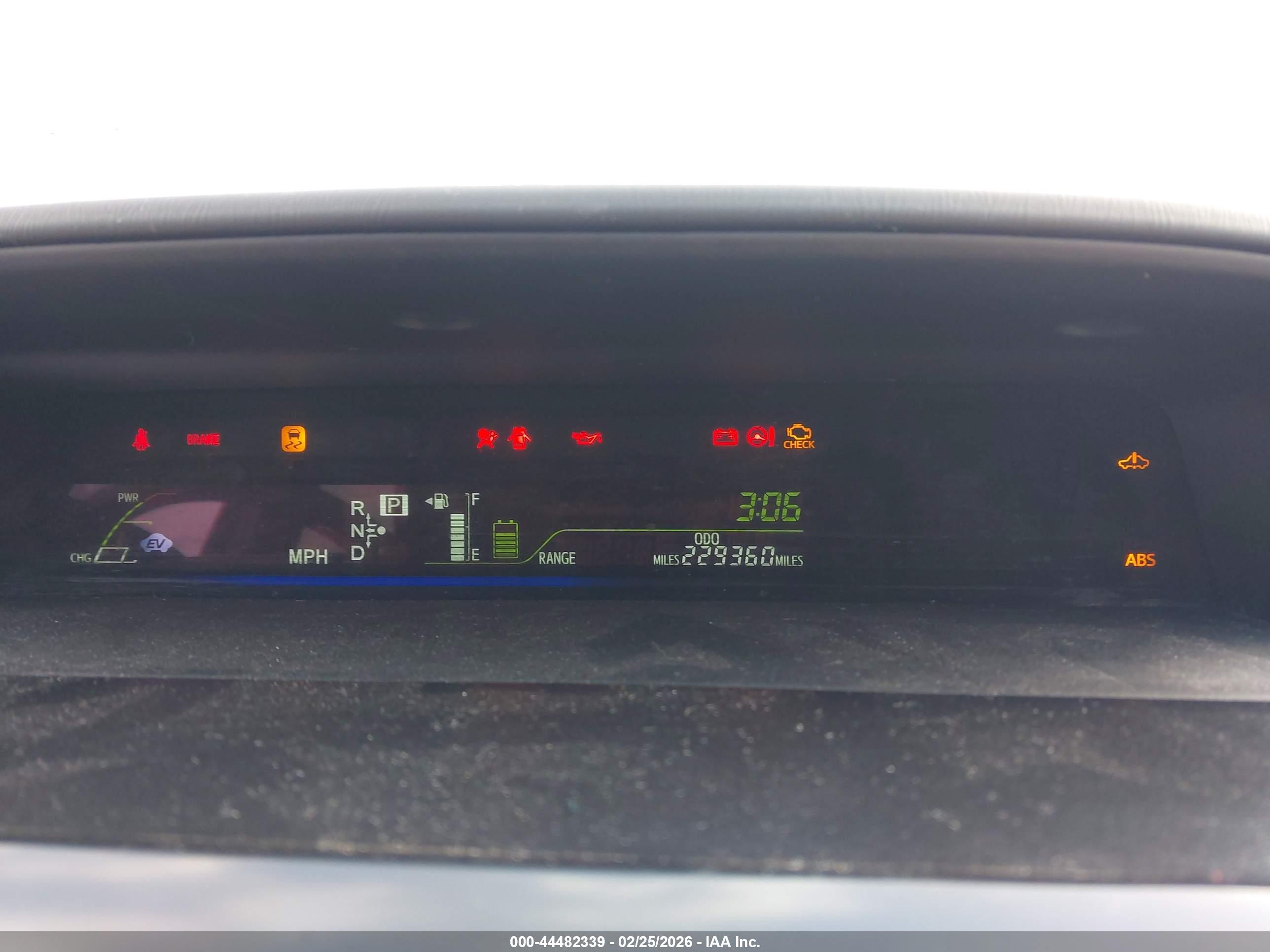 TOYOTA PRIUS image 7