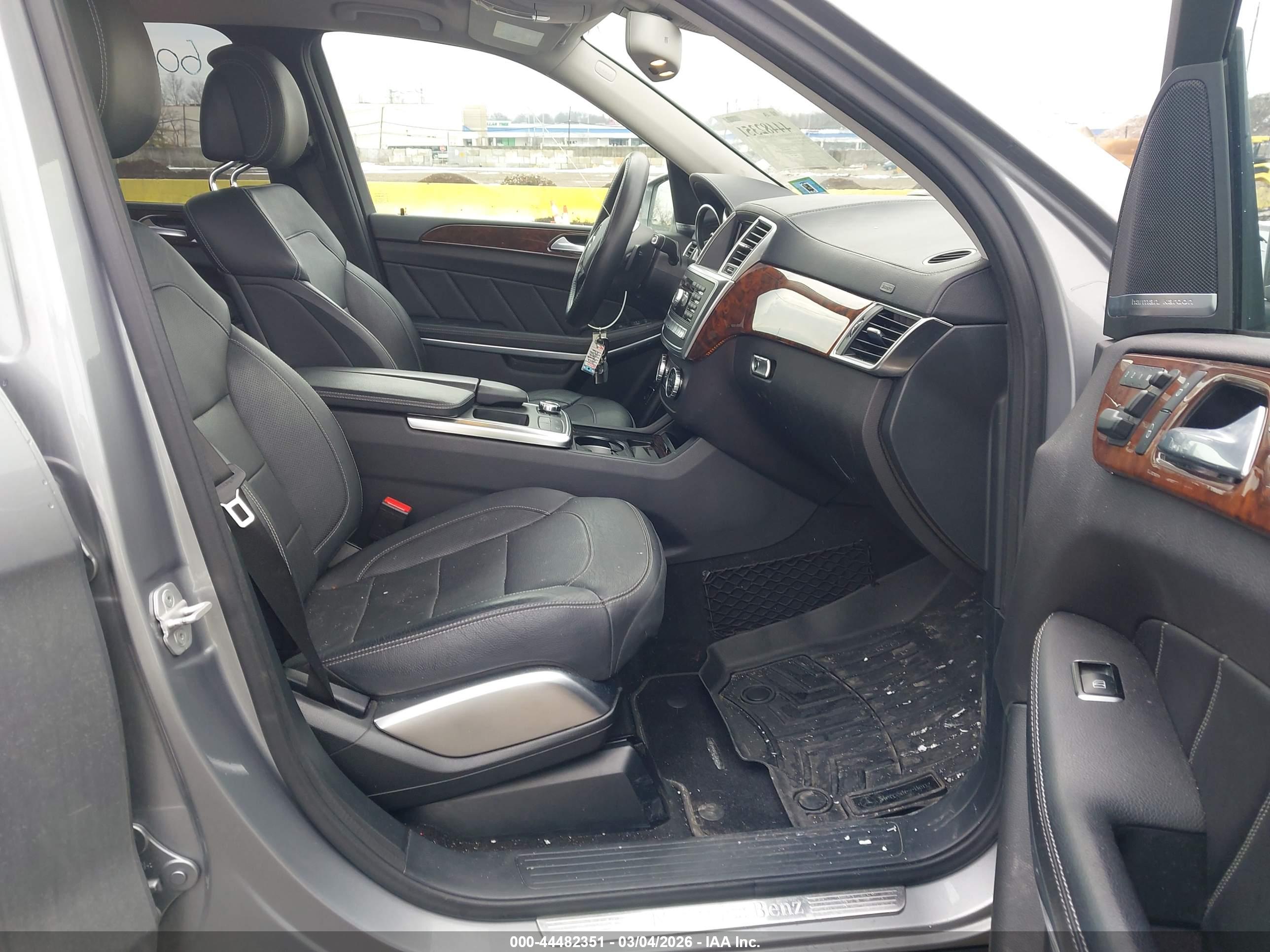MERCEDES-BENZ GL image 5