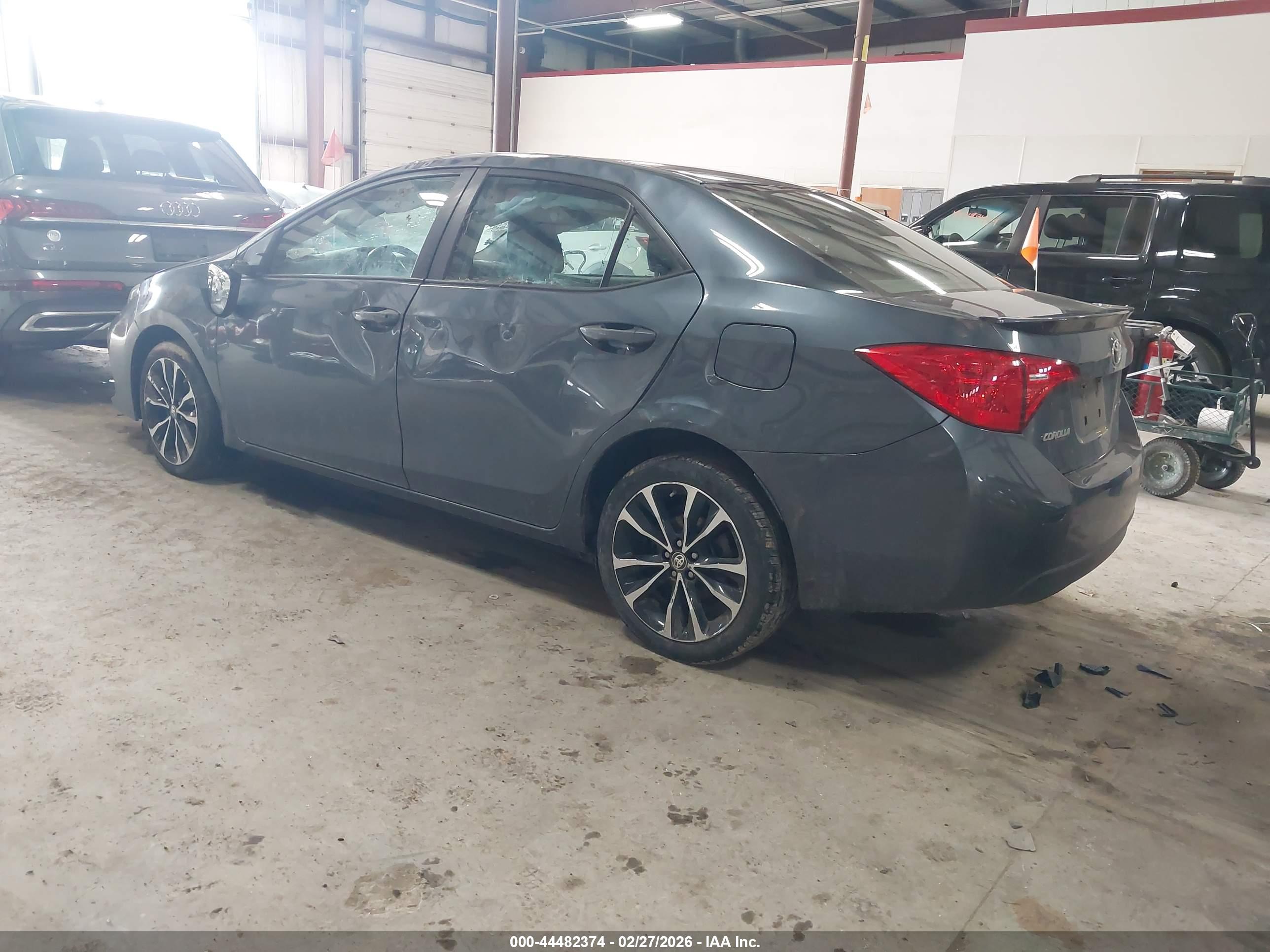 TOYOTA COROLLA image 3