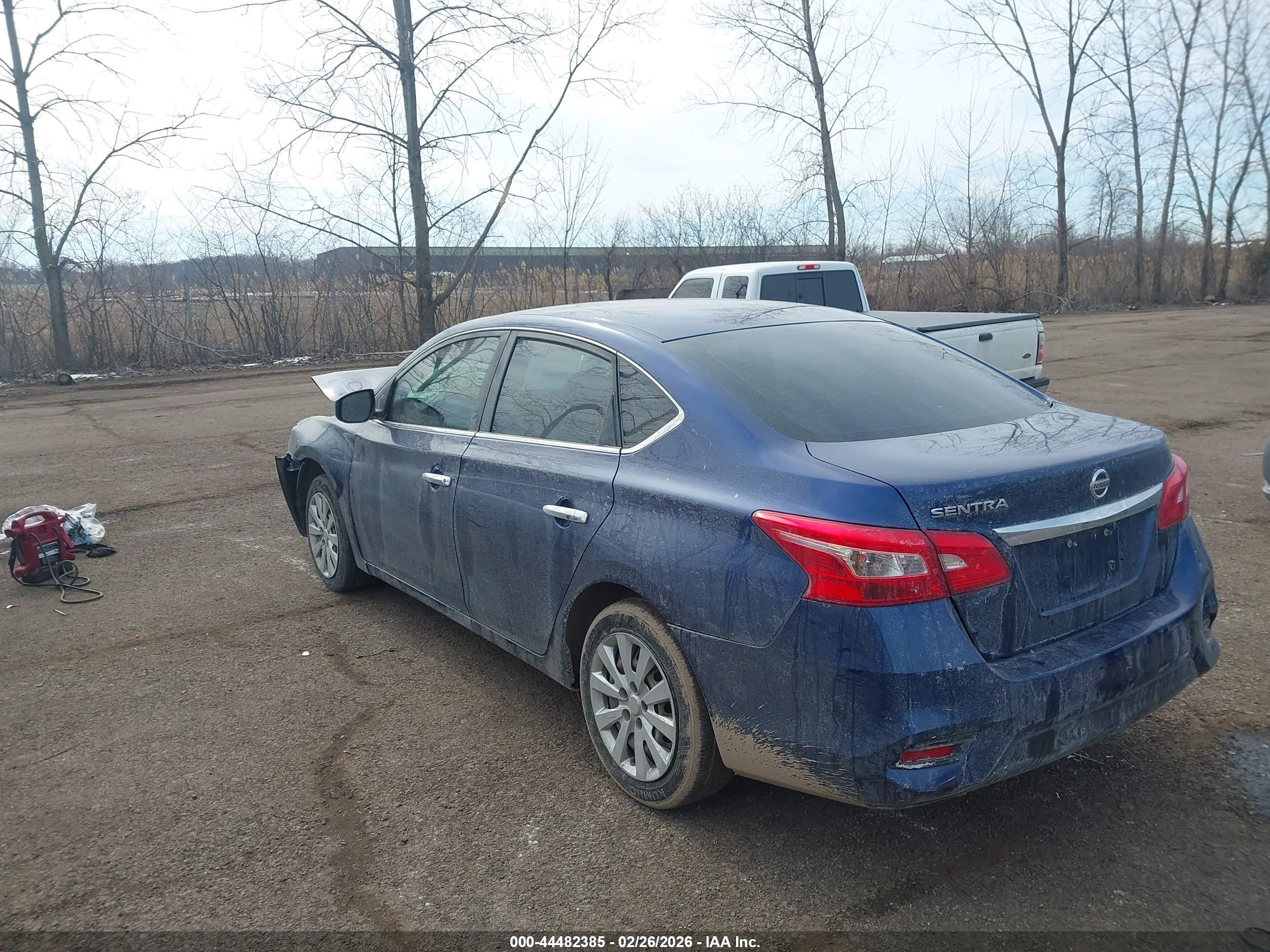 NISSAN SENTRA image 3