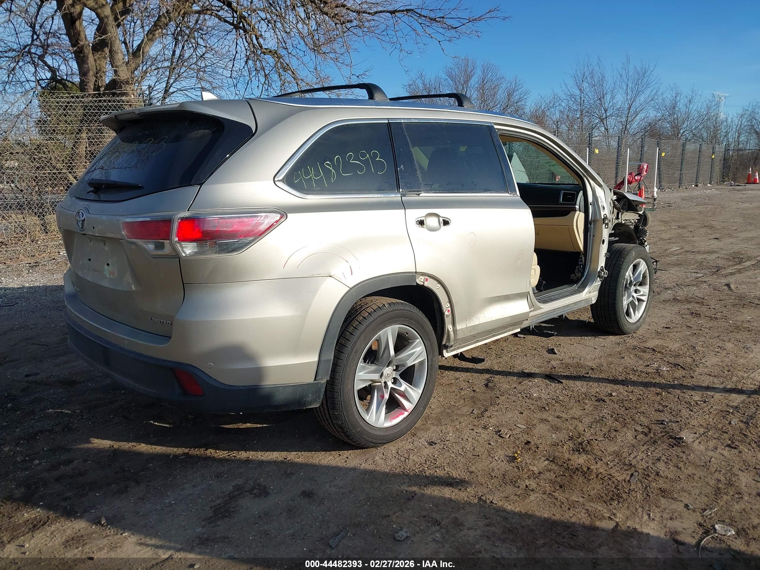 TOYOTA HIGHLANDER image 4