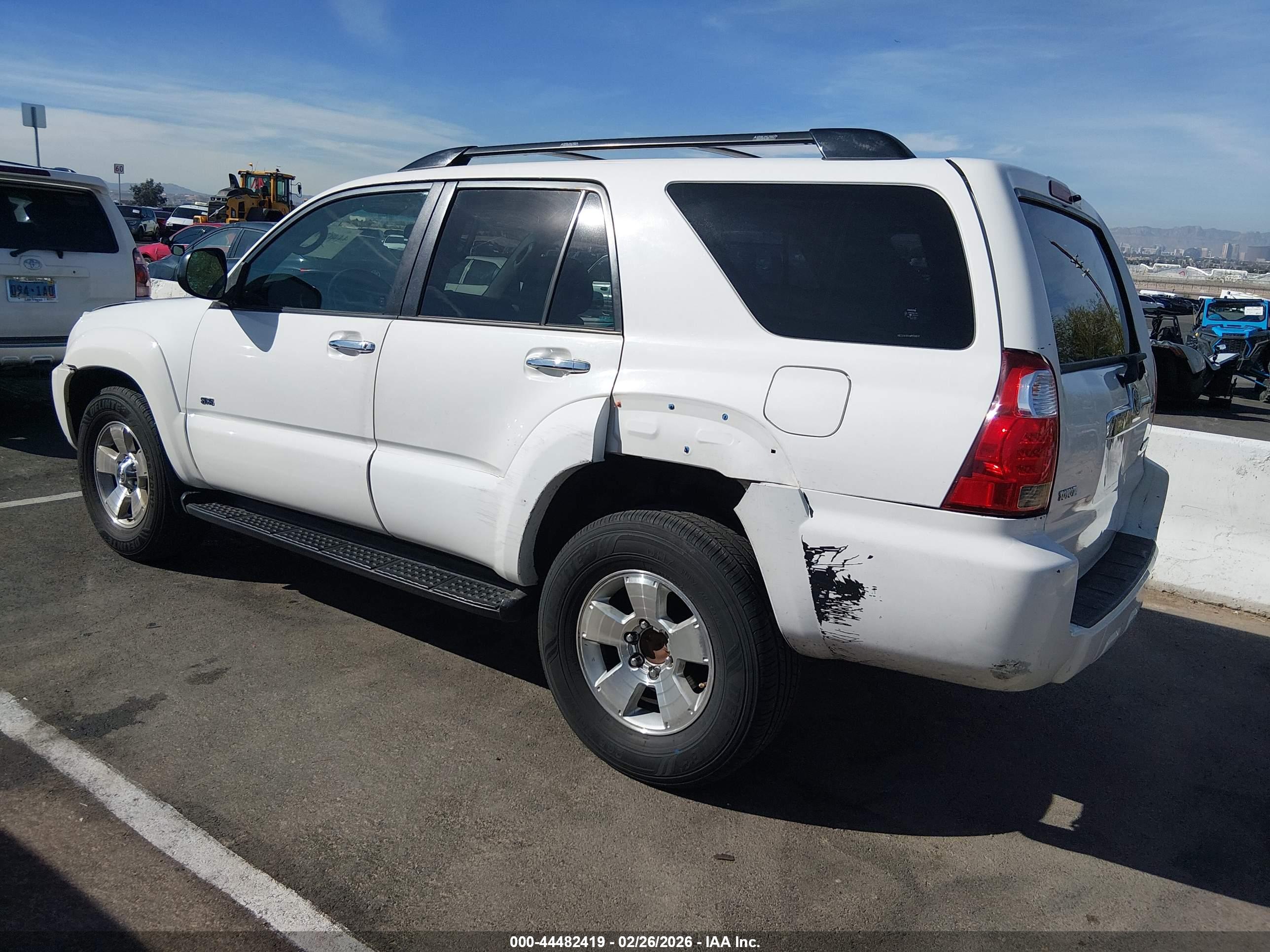 TOYOTA 4RUNNER image 3