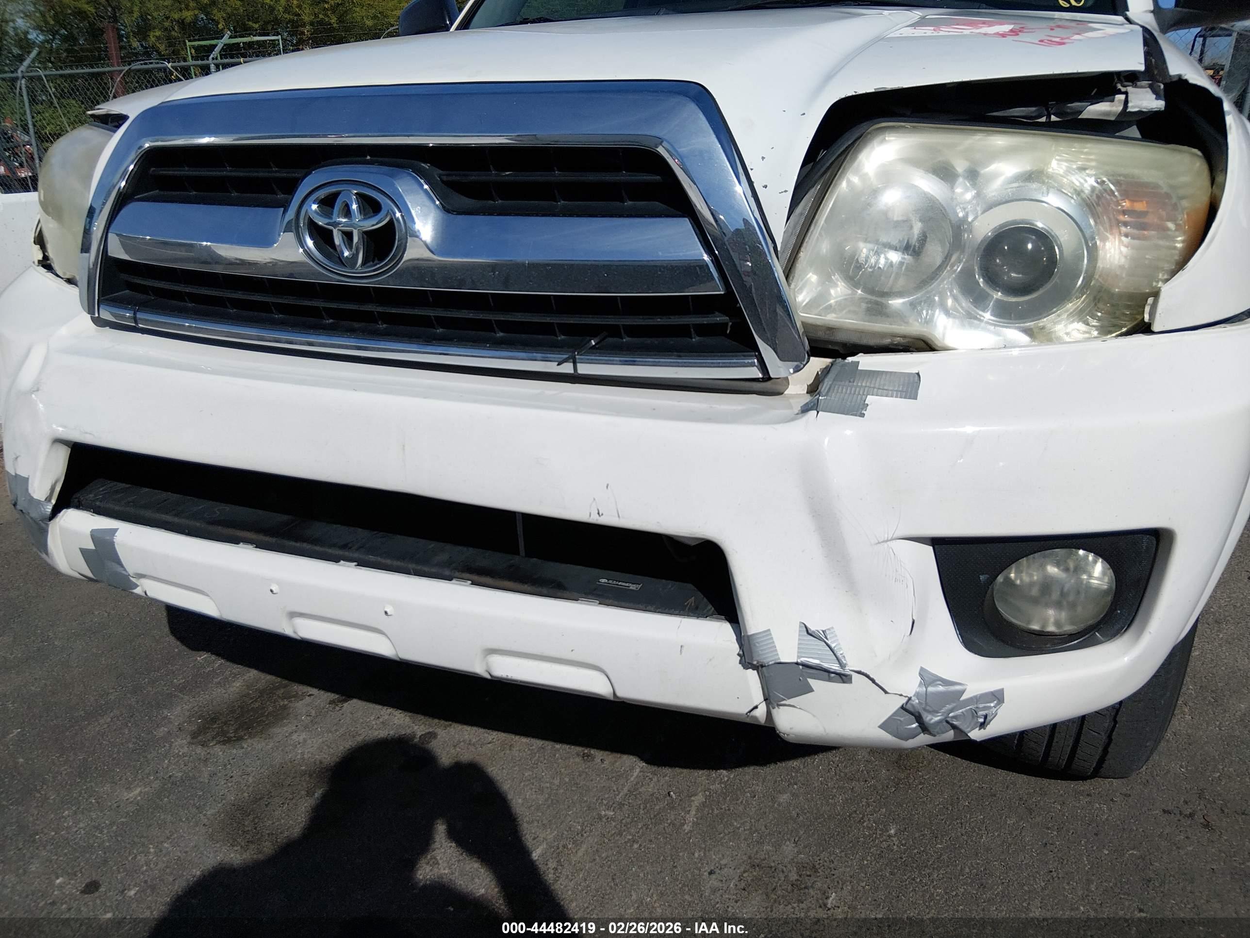 TOYOTA 4RUNNER image 6