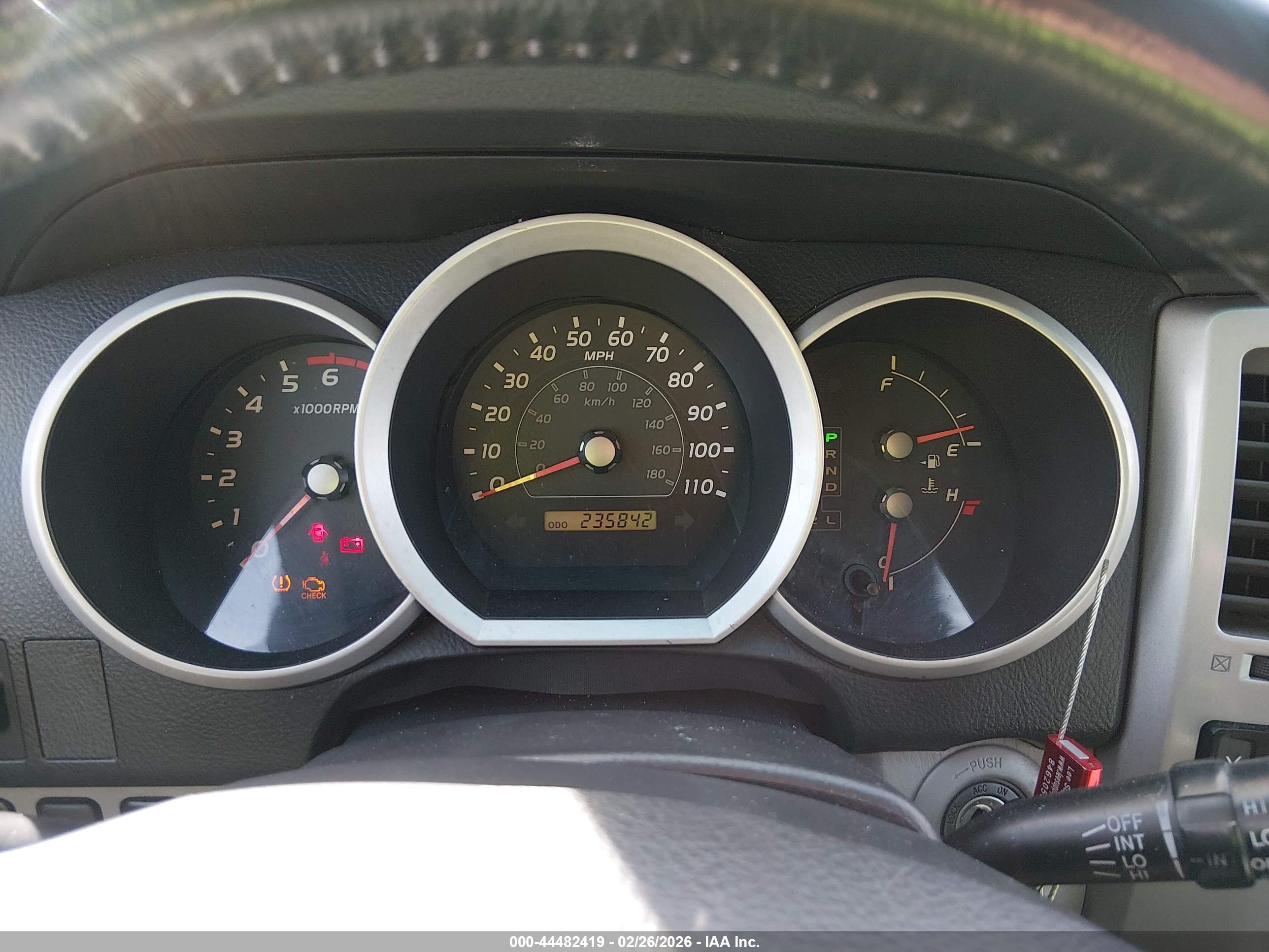 TOYOTA 4RUNNER image 7
