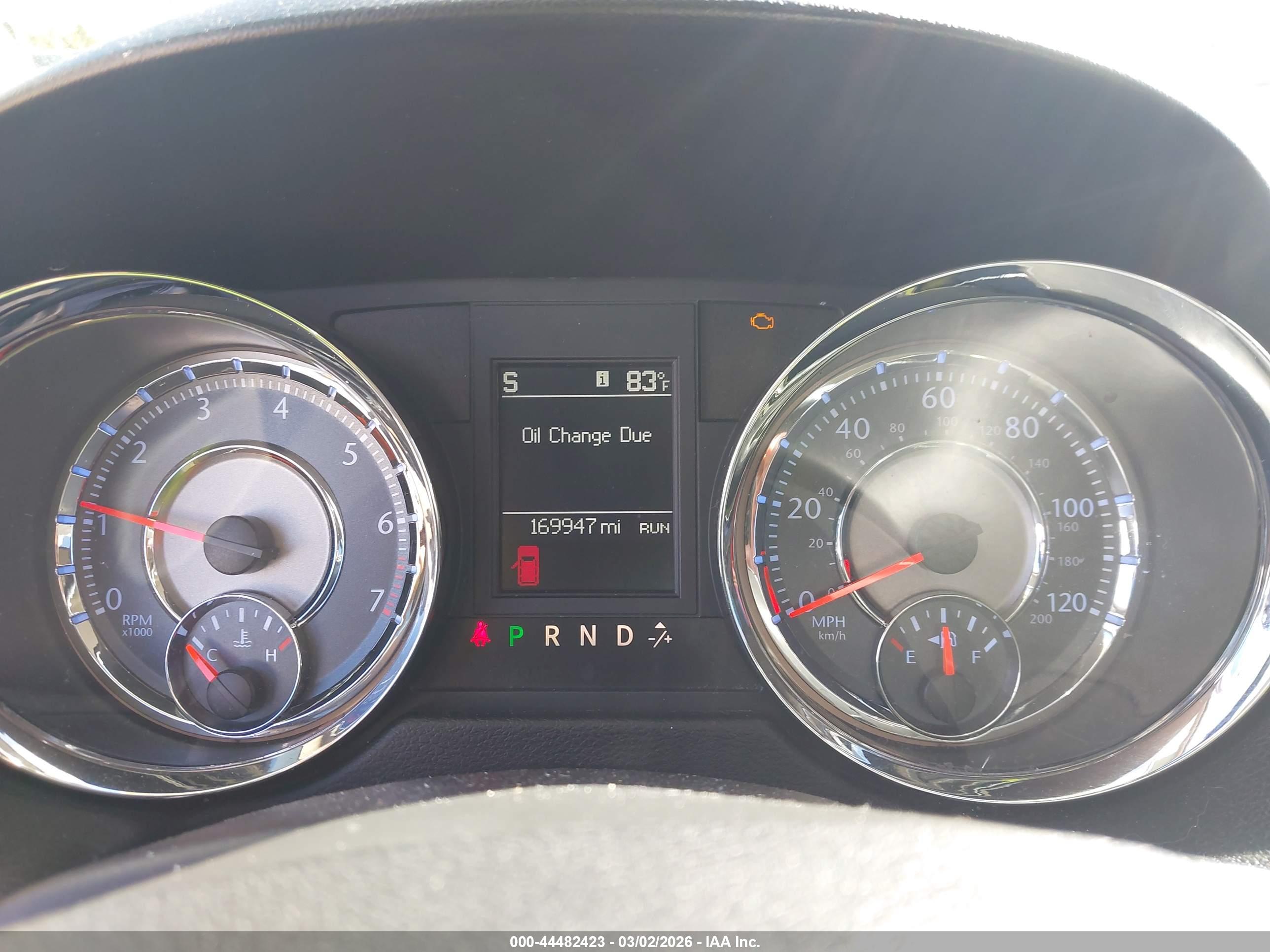 CHRYSLER TOWN image 7