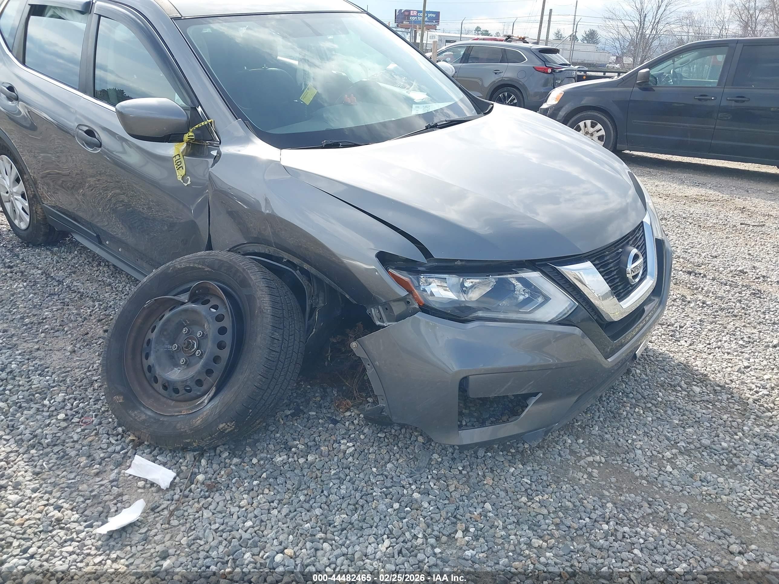 NISSAN ROGUE image 6
