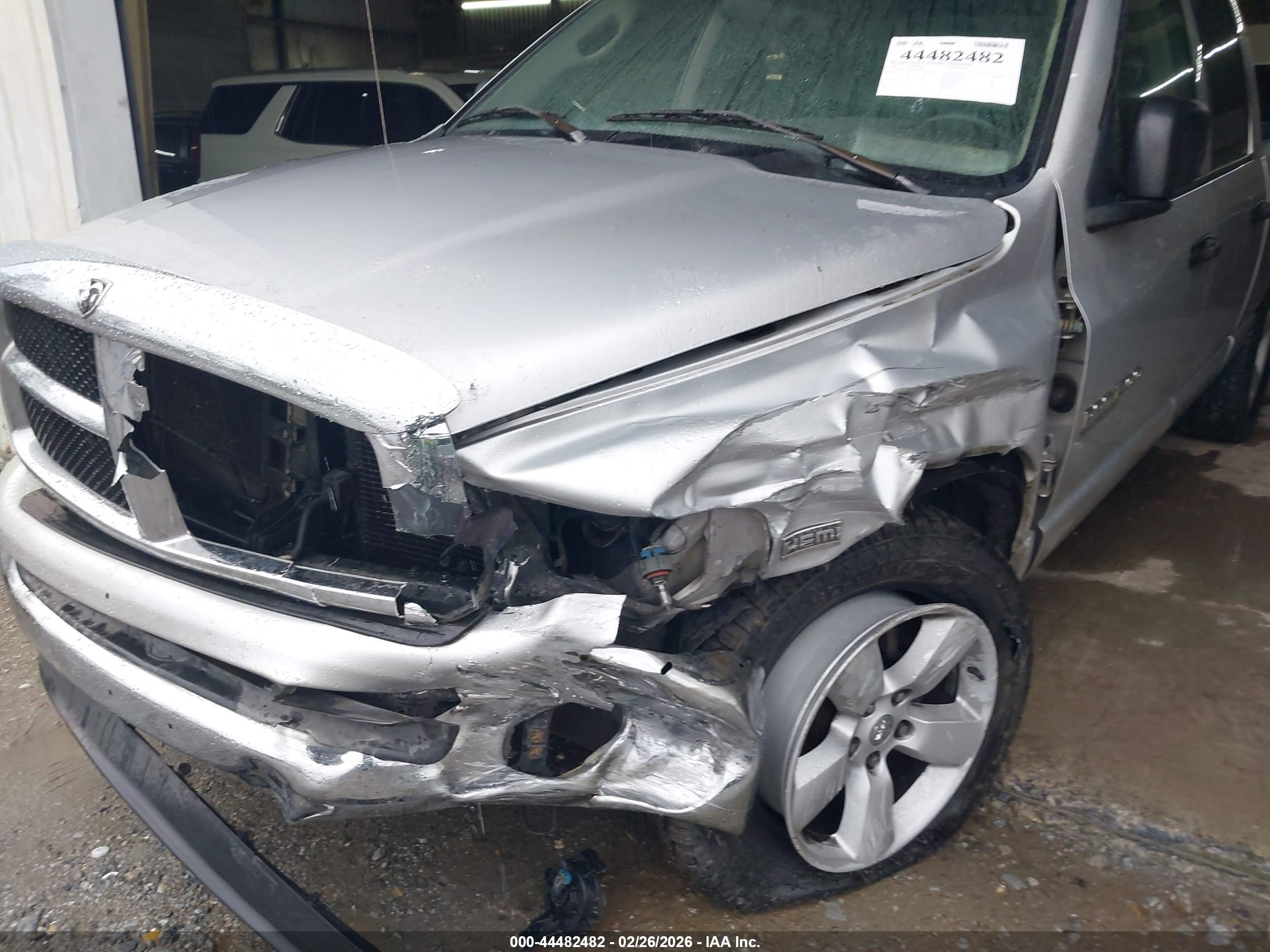 DODGE RAM image 6