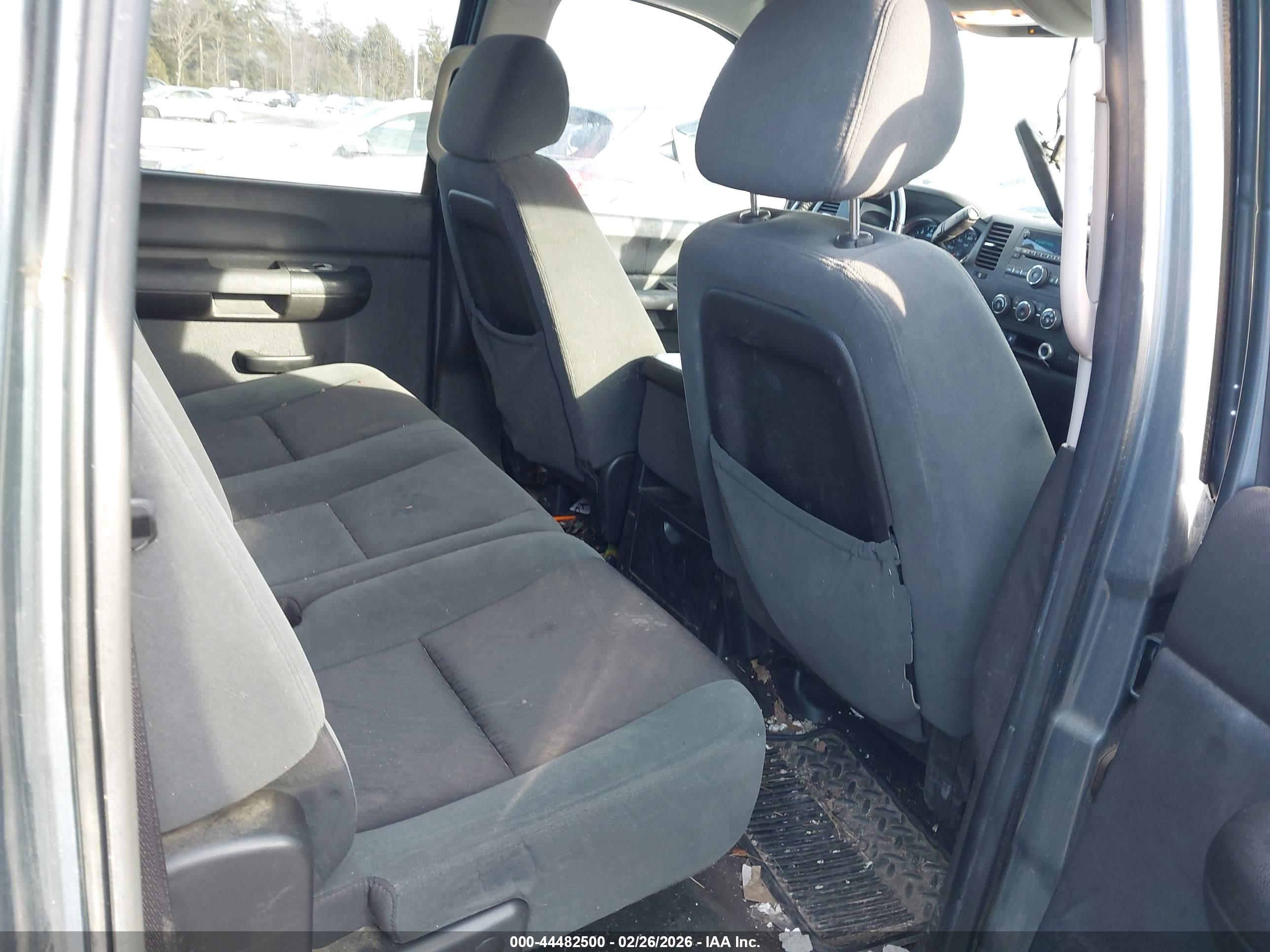 GMC SIERRA image 8