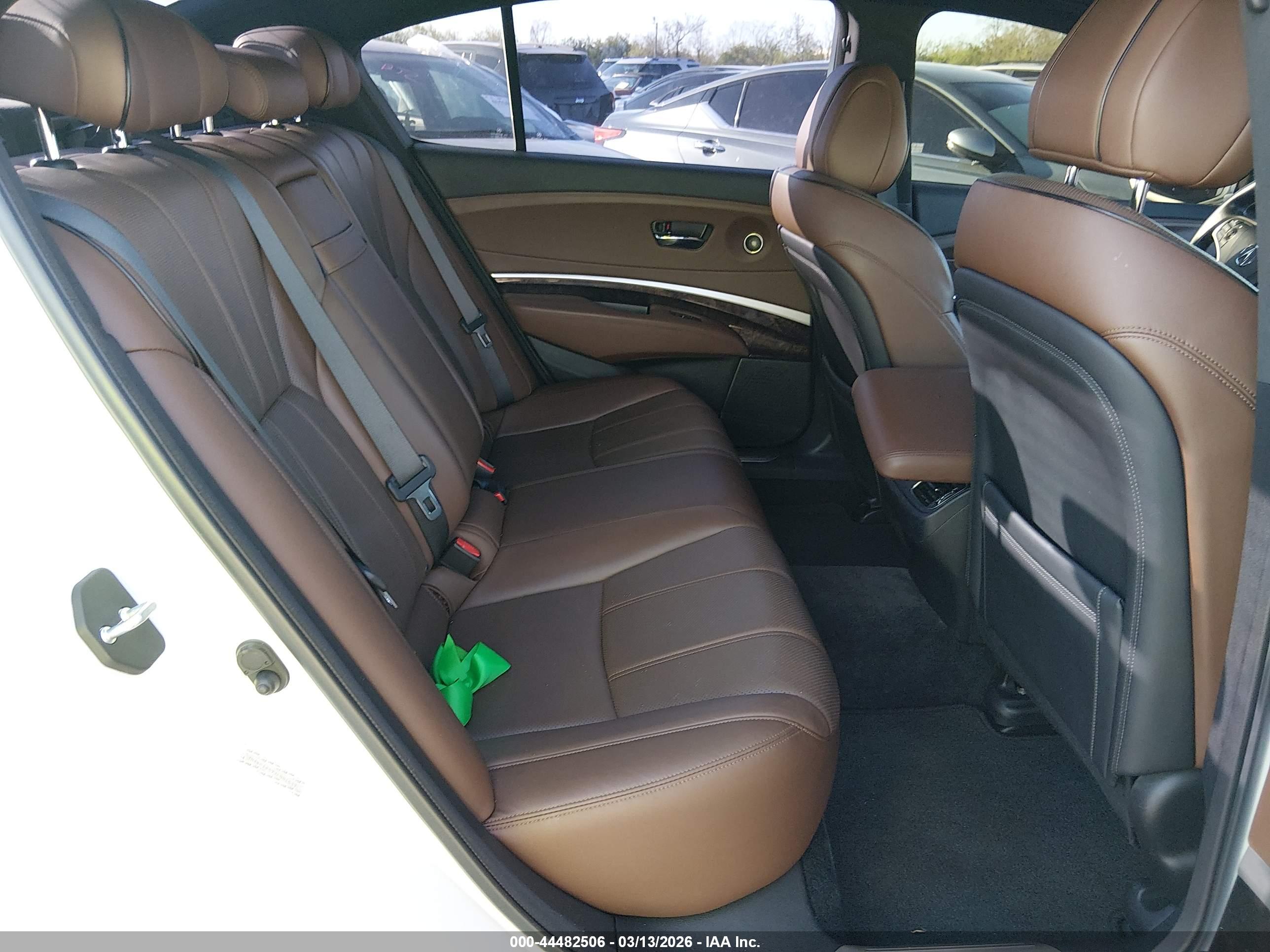 ACURA RLX image 8
