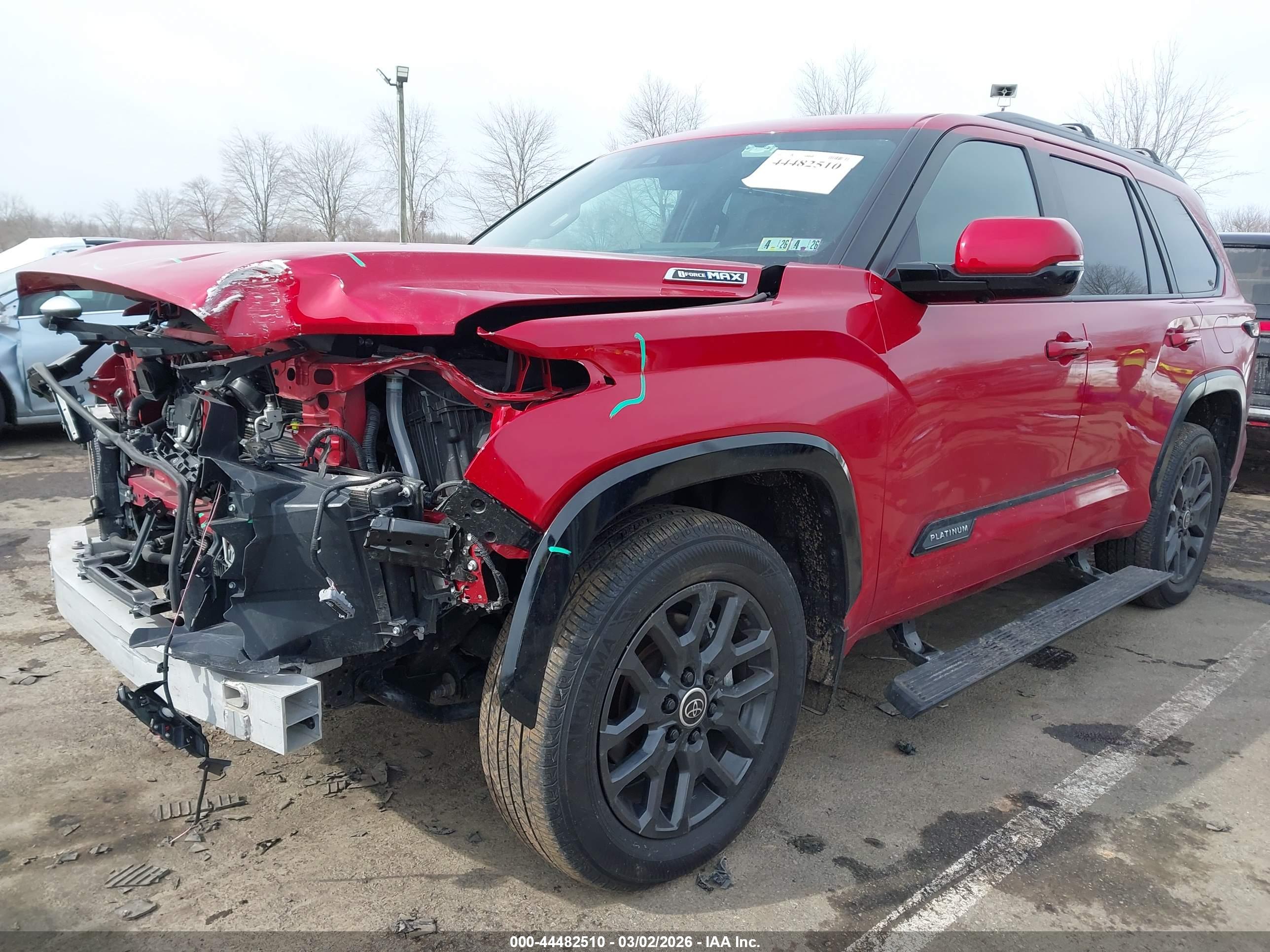 TOYOTA SEQUOIA image 2