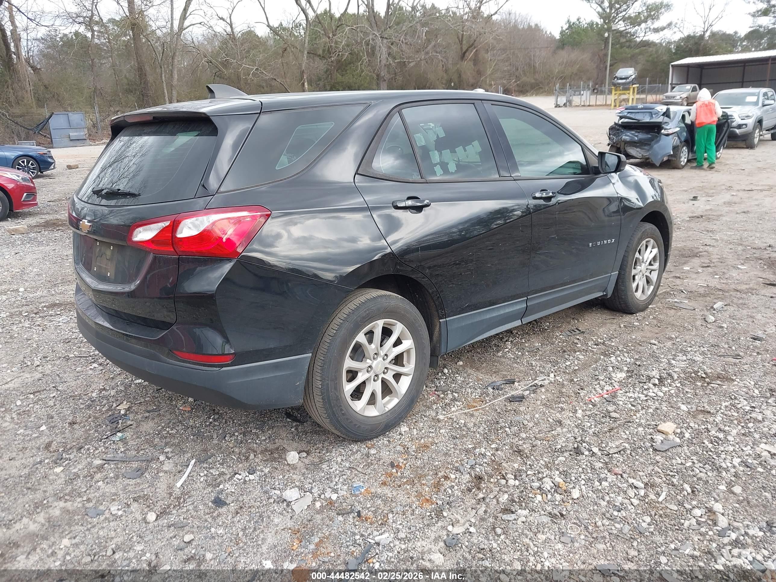 CHEVROLET EQUINOX image 4