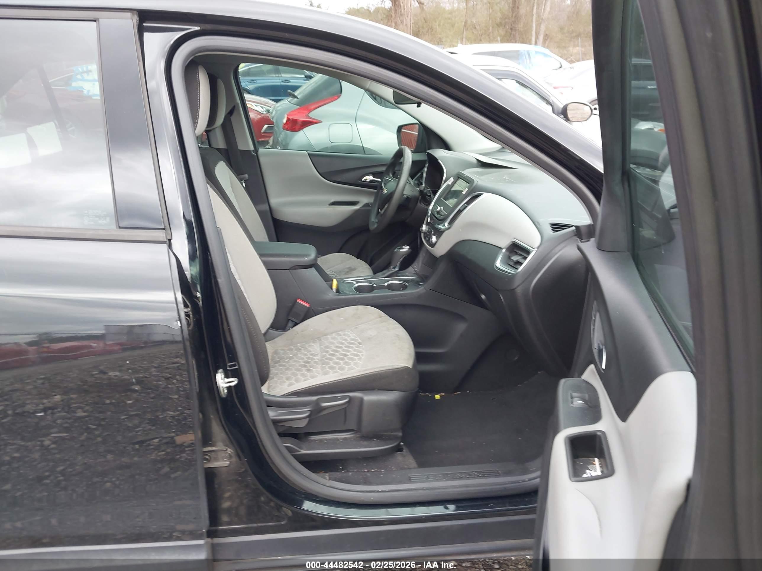 CHEVROLET EQUINOX image 5
