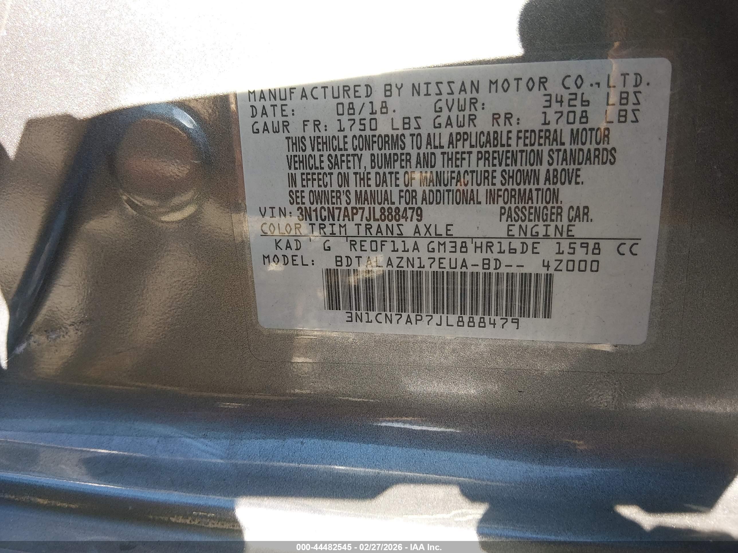 NISSAN VERSA image 9