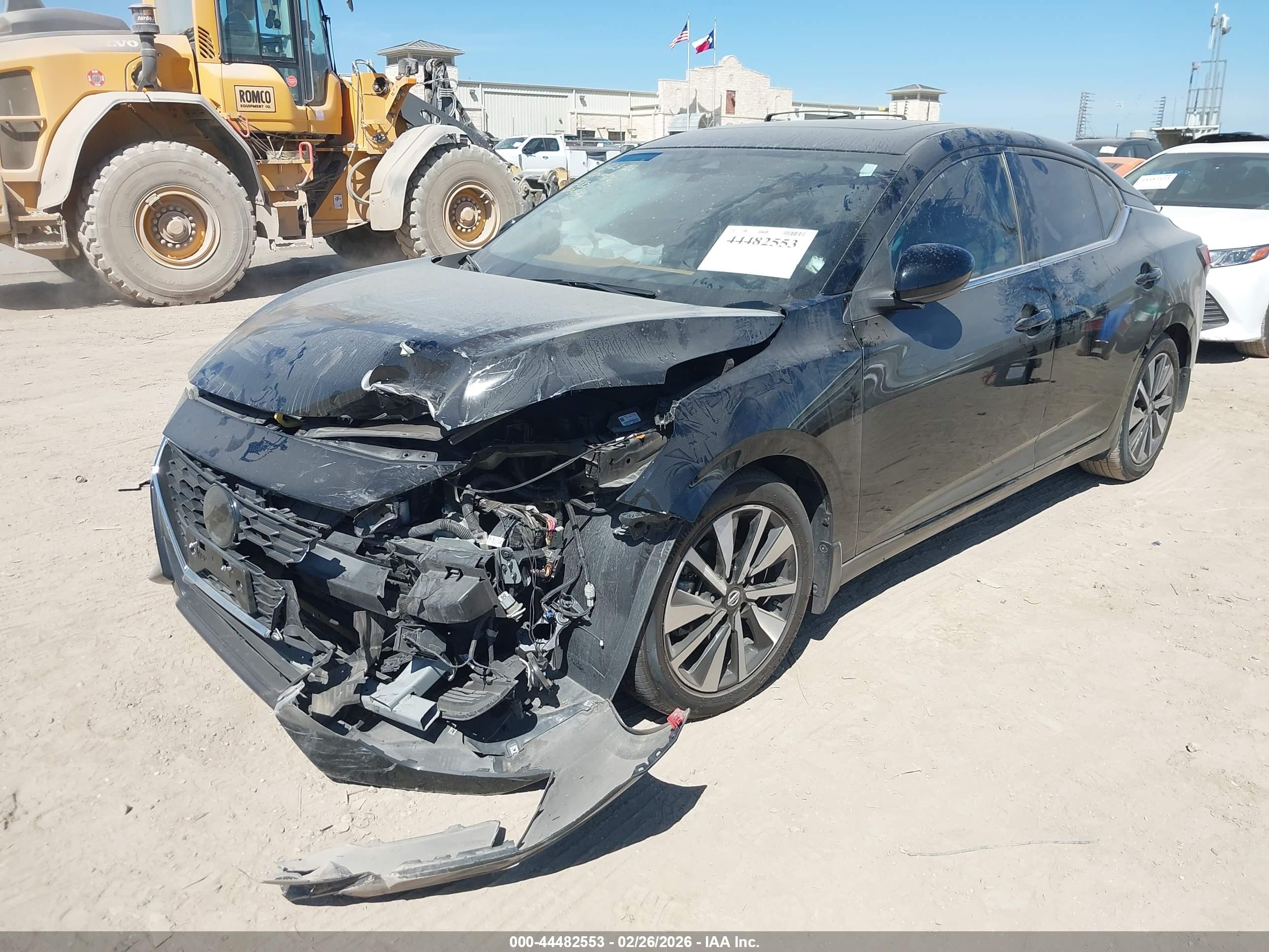 NISSAN SENTRA image 2