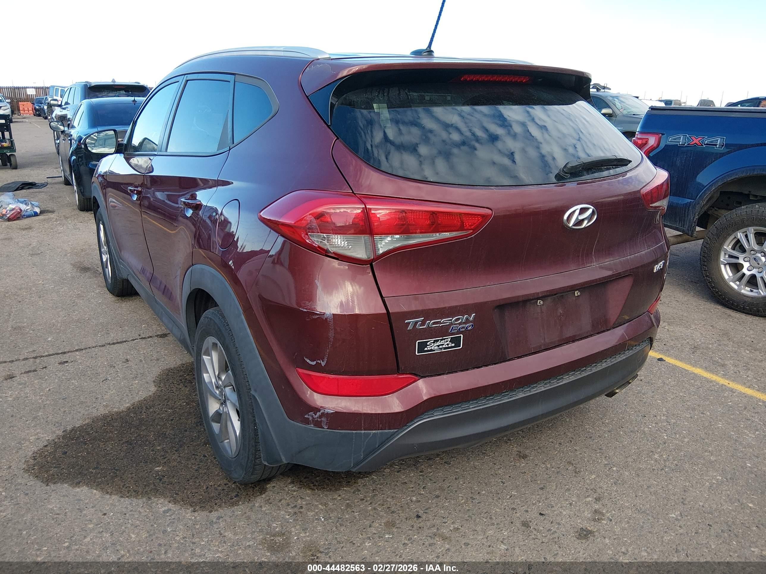 HYUNDAI TUCSON image 3