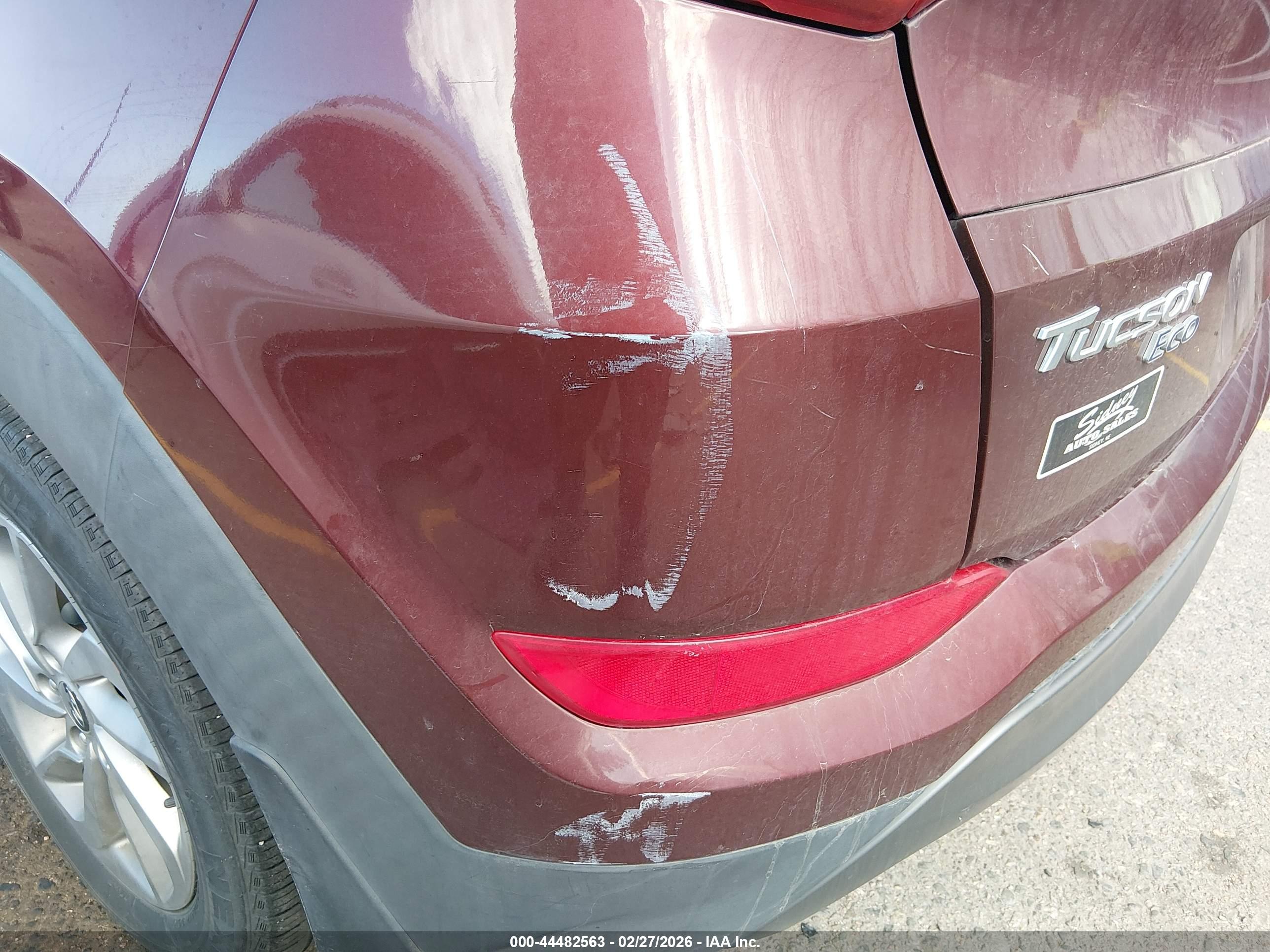 HYUNDAI TUCSON image 6