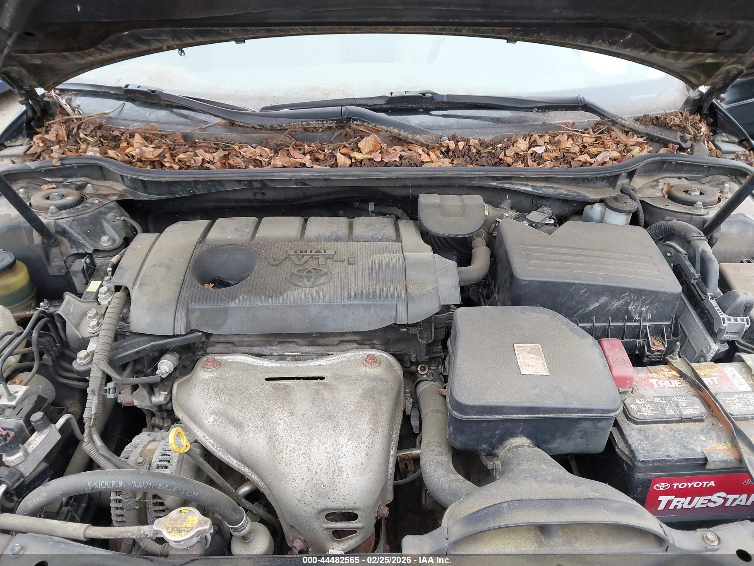 TOYOTA CAMRY image 10