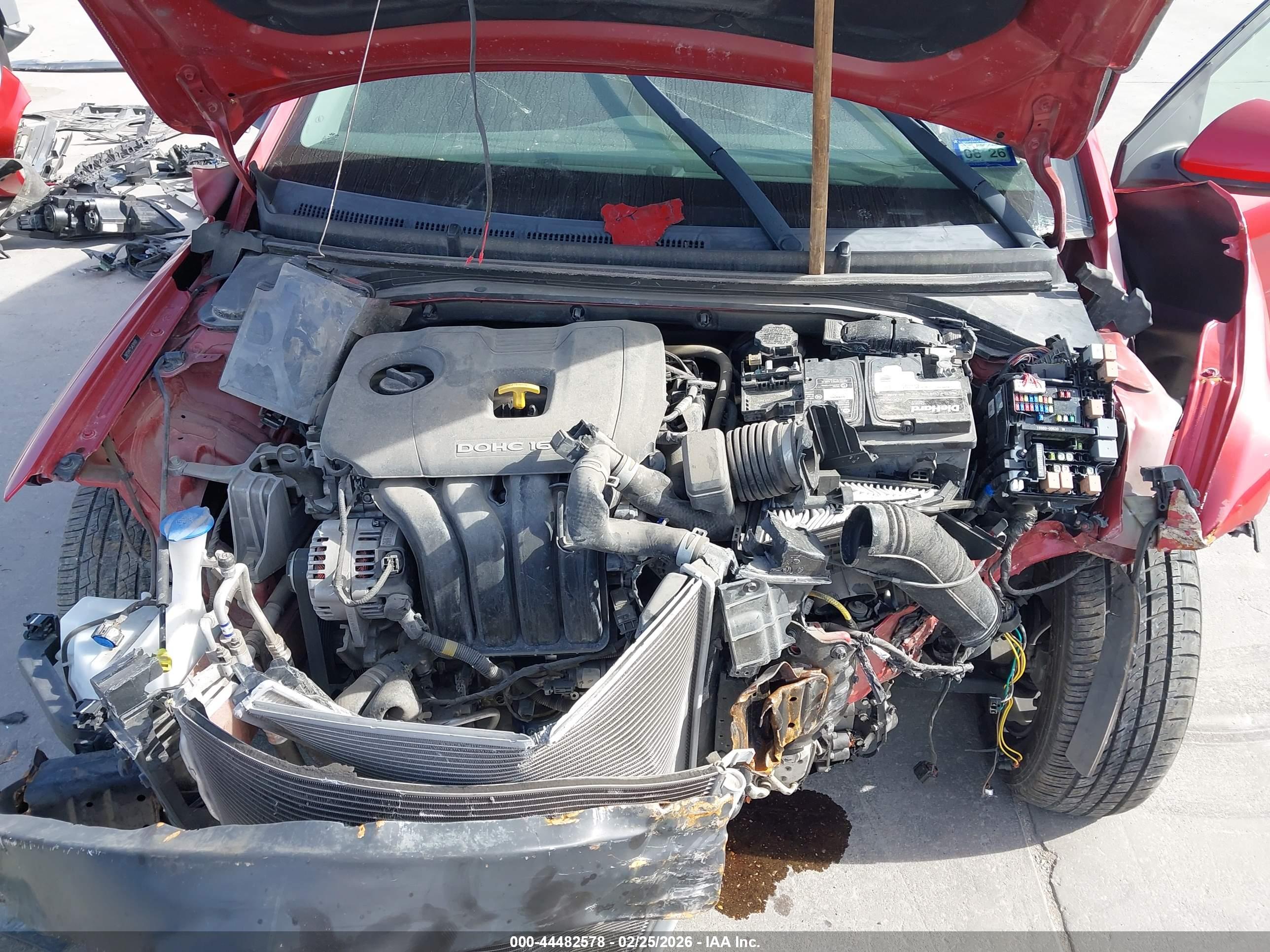 HYUNDAI ELANTRA image 10