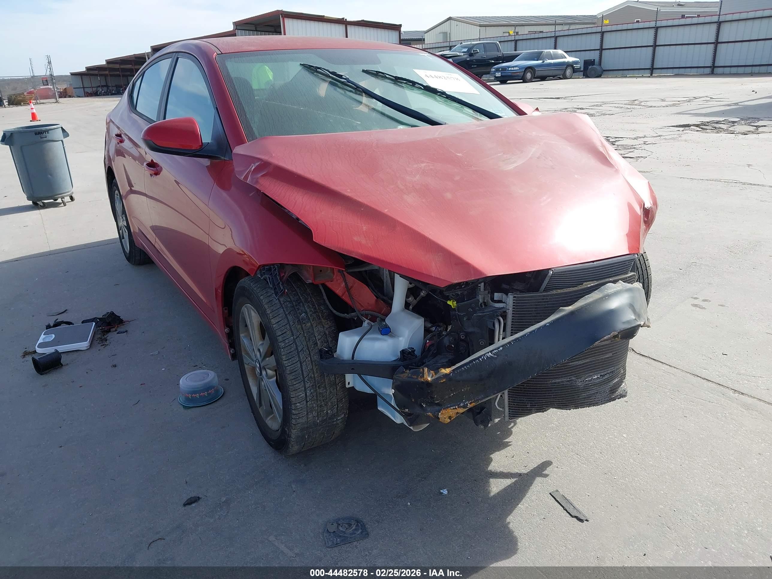 HYUNDAI ELANTRA image 6