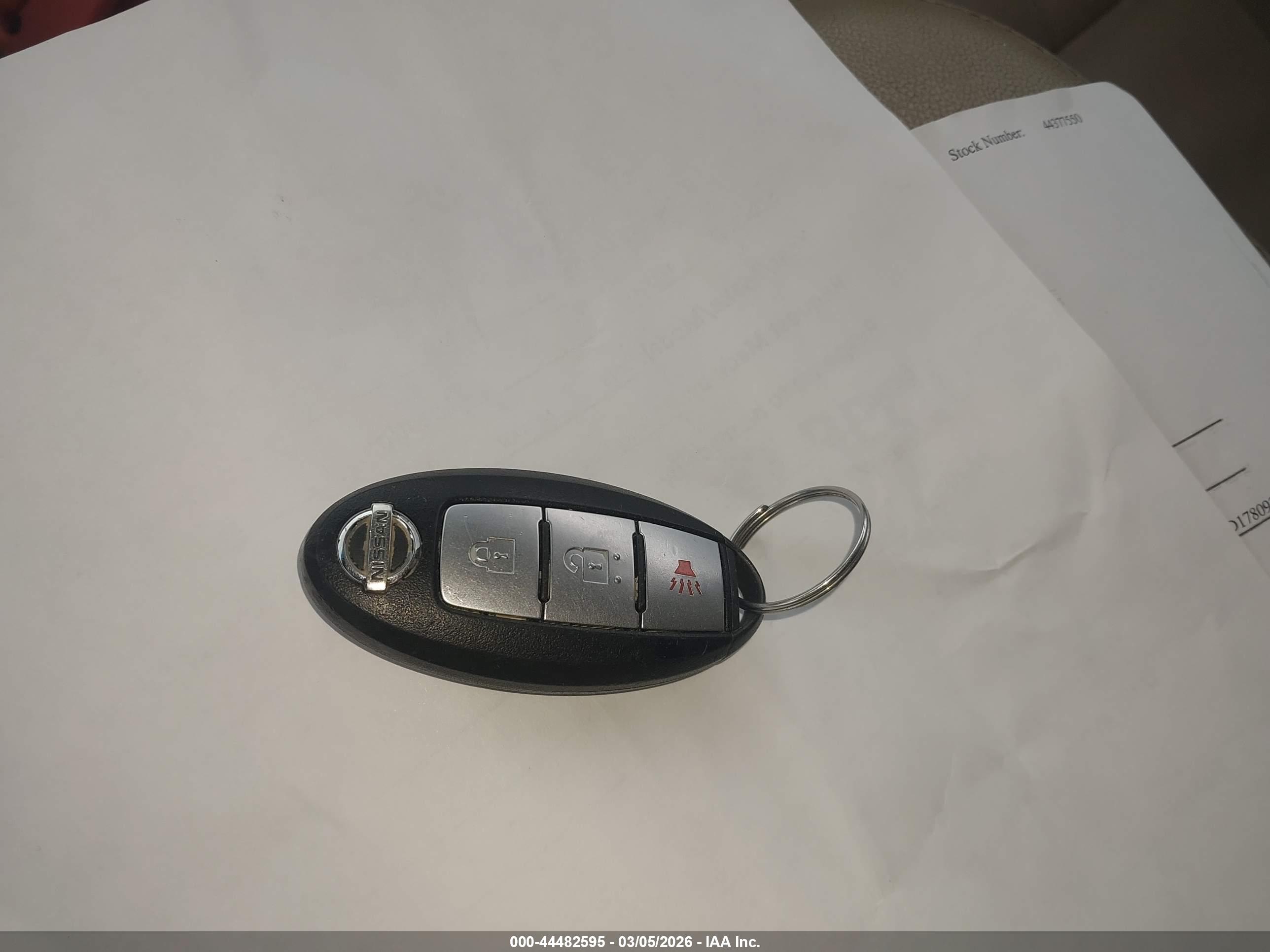 NISSAN MURANO image 11