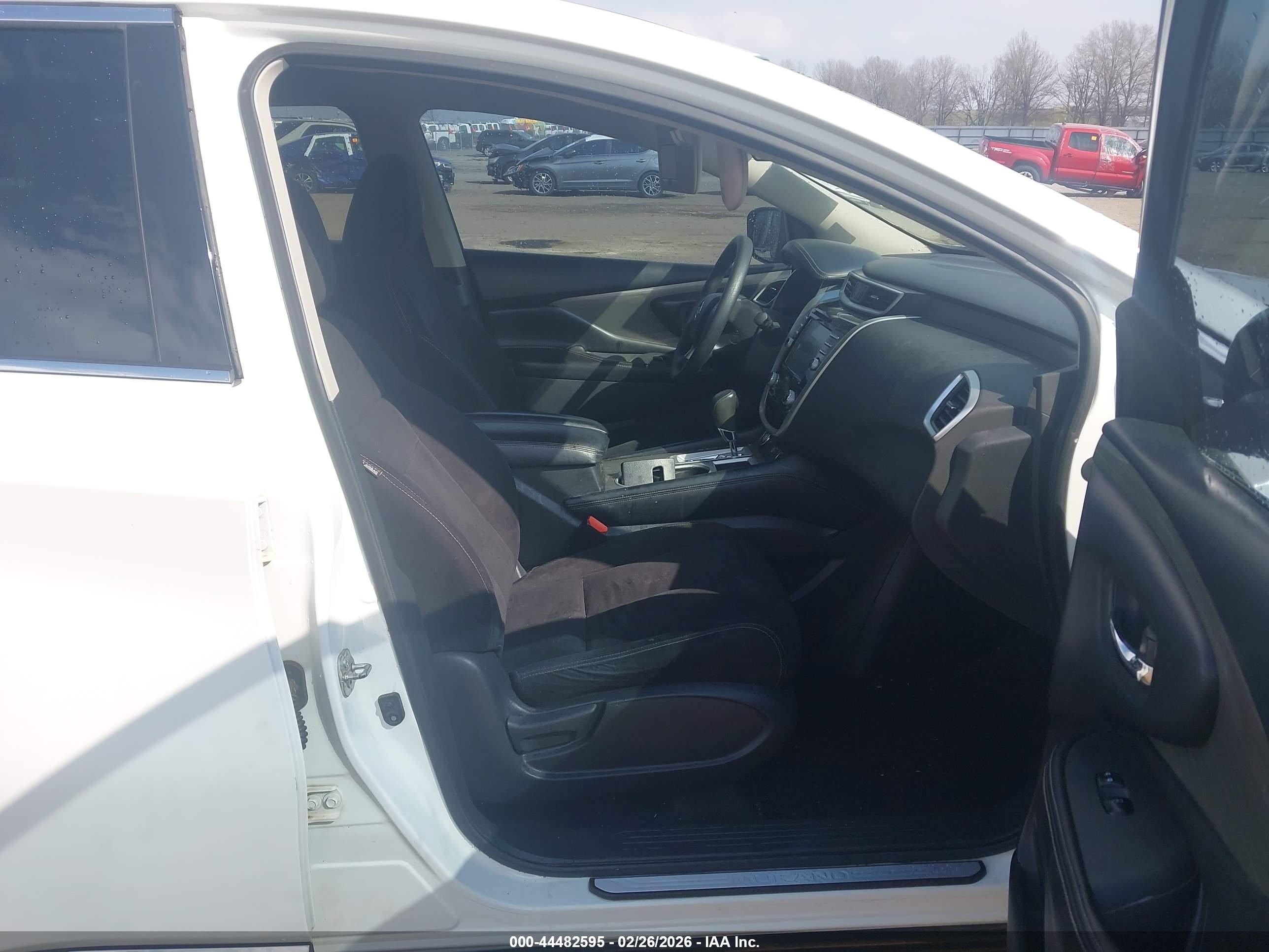 NISSAN MURANO image 5