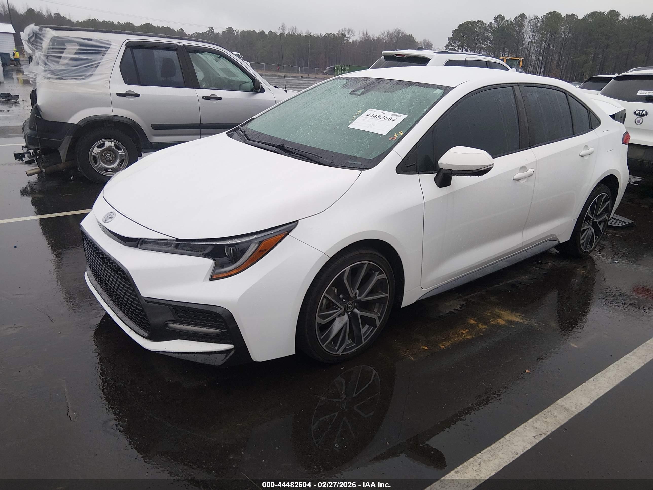 TOYOTA COROLLA image 2
