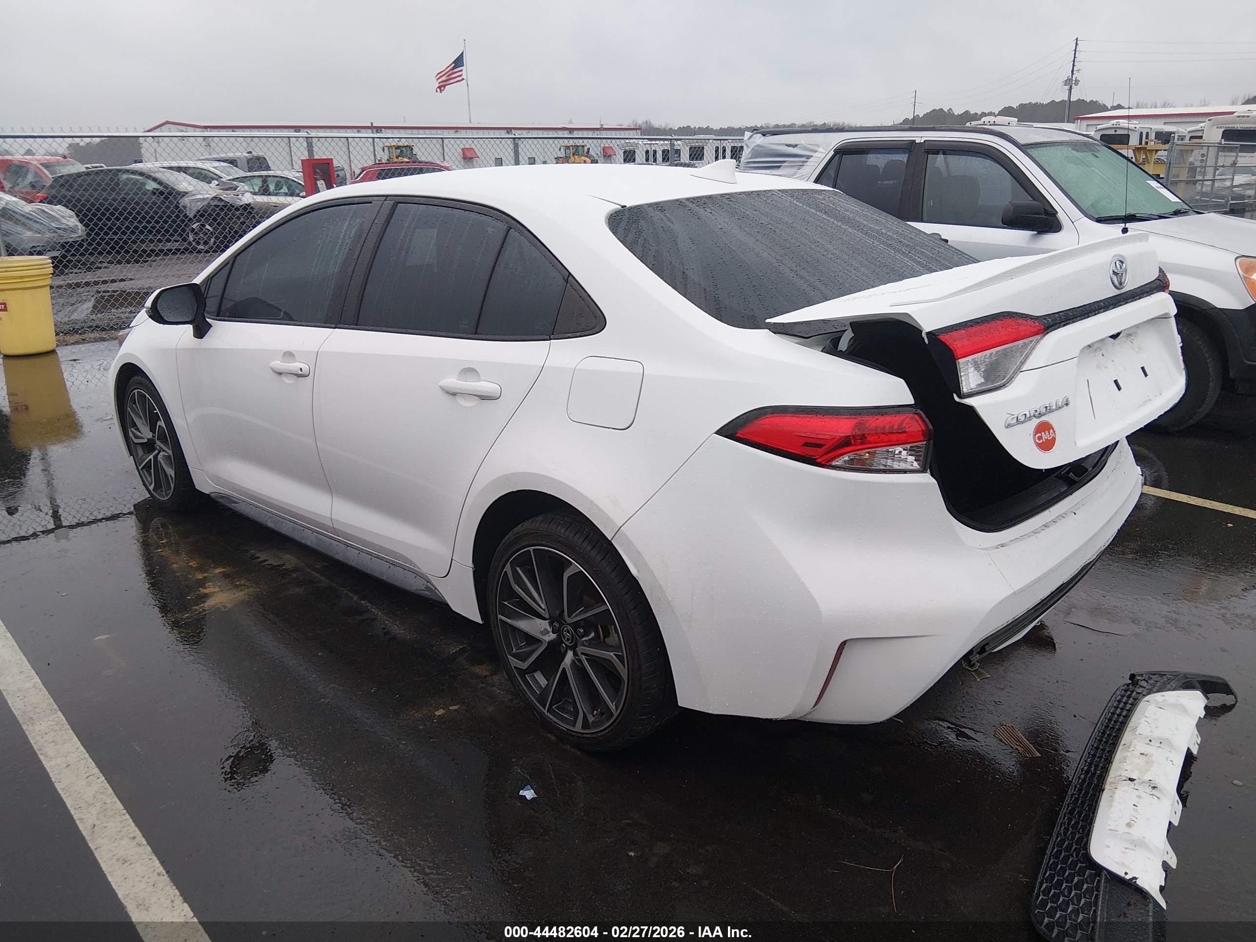 TOYOTA COROLLA image 3