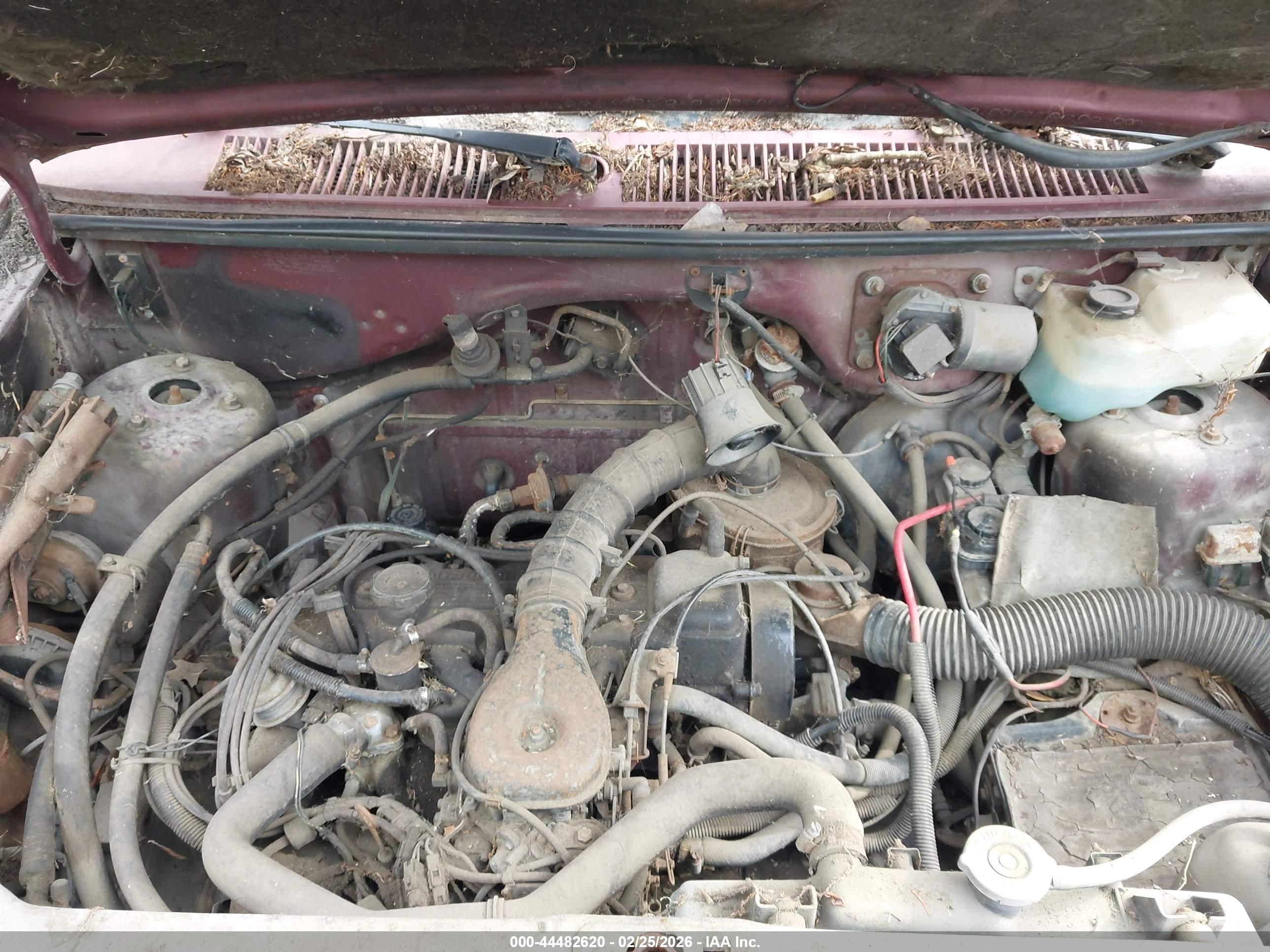 PLYMOUTH VOYAGER image 10