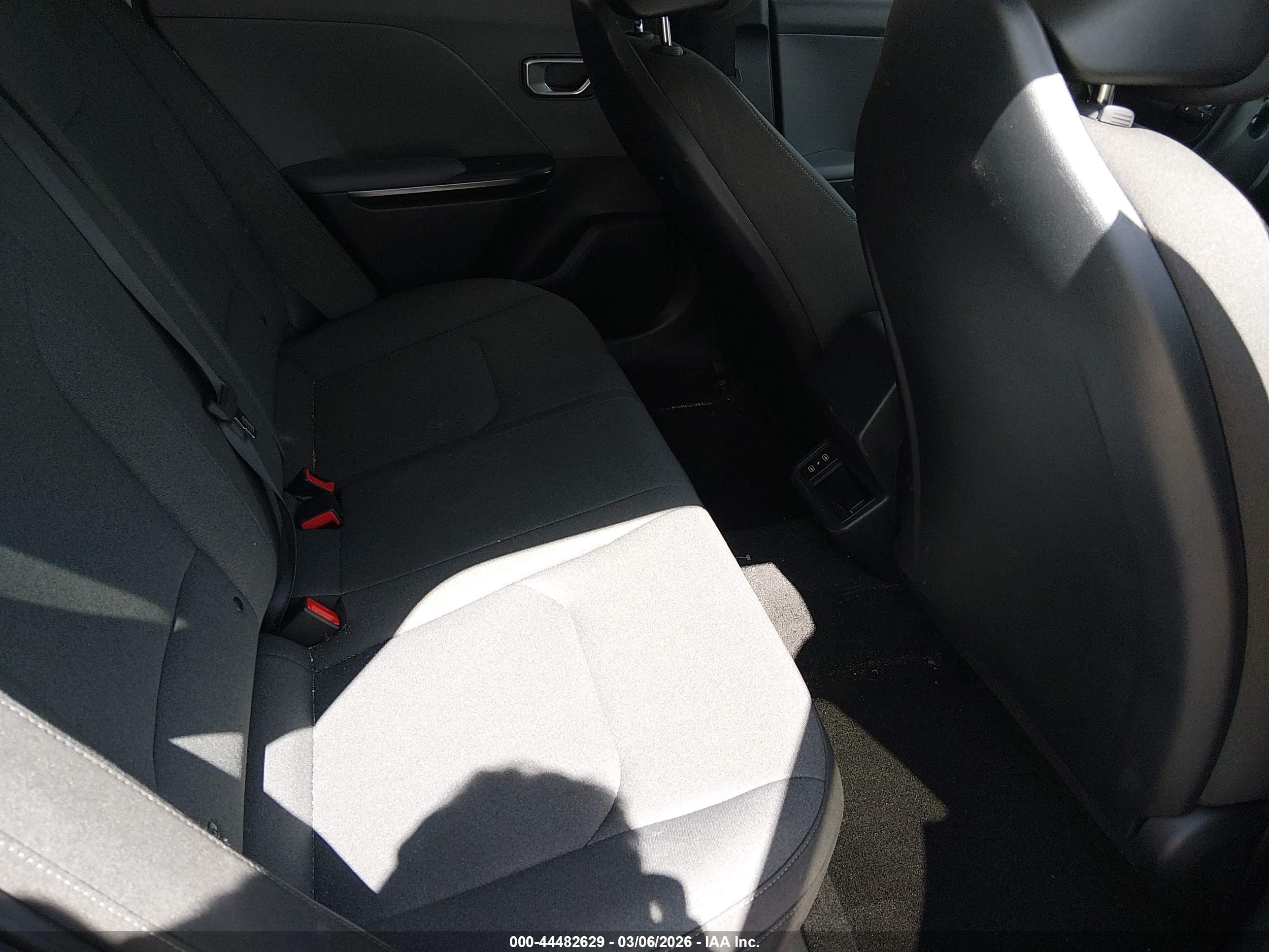 KIA K4 image 8