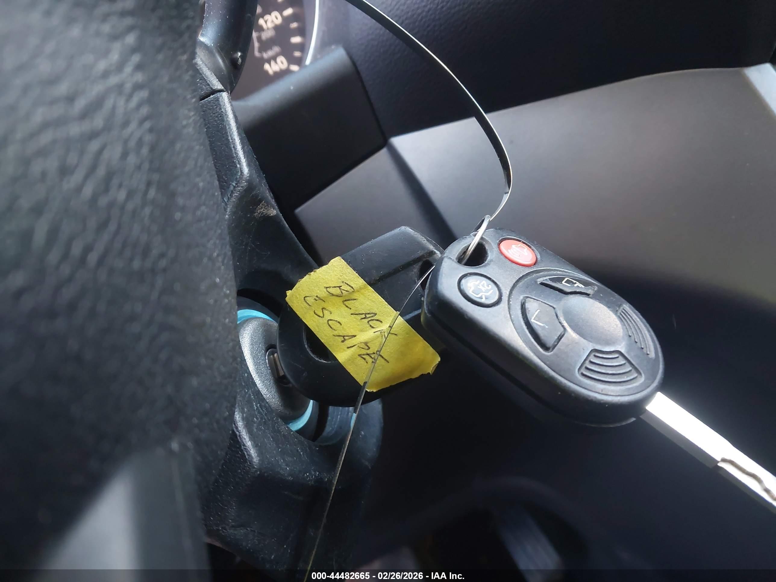 FORD ESCAPE image 11
