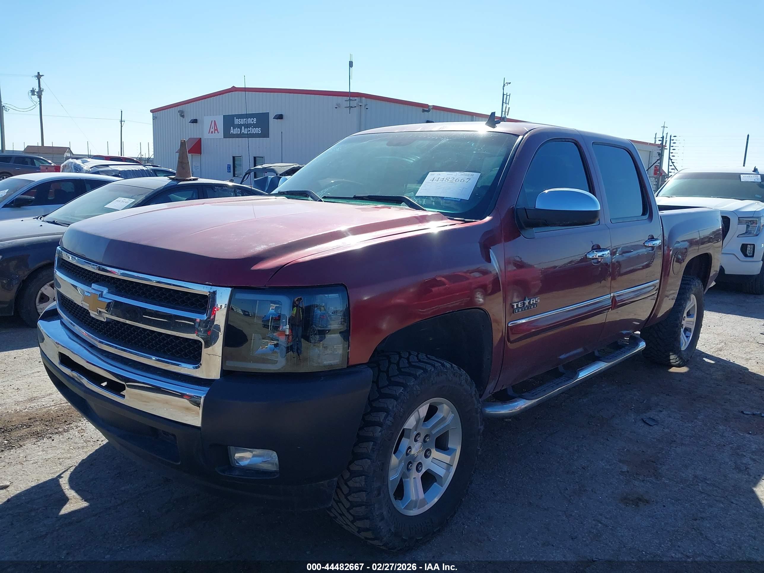 CHEVROLET SILVERADO image 2
