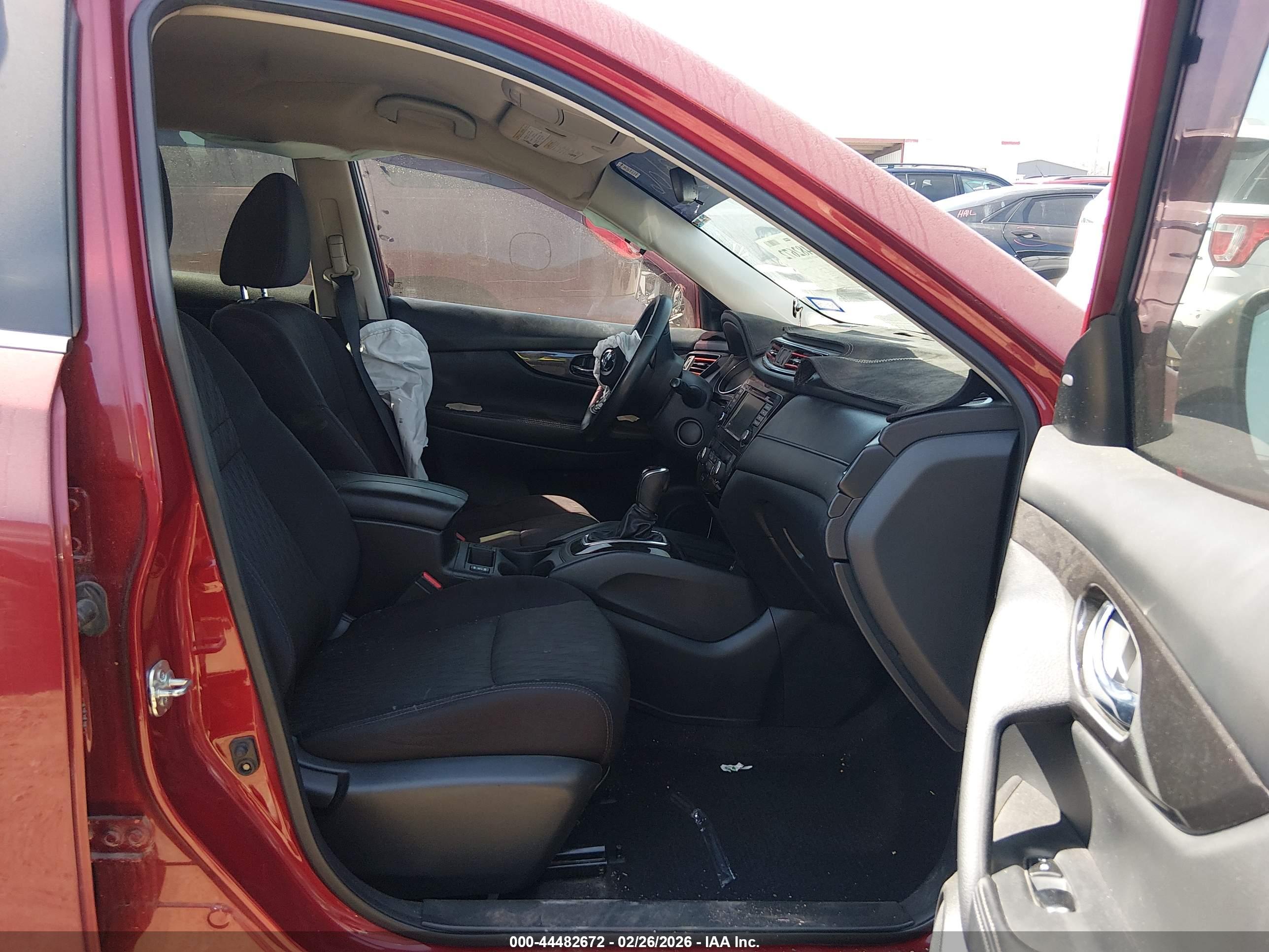 NISSAN ROGUE image 5