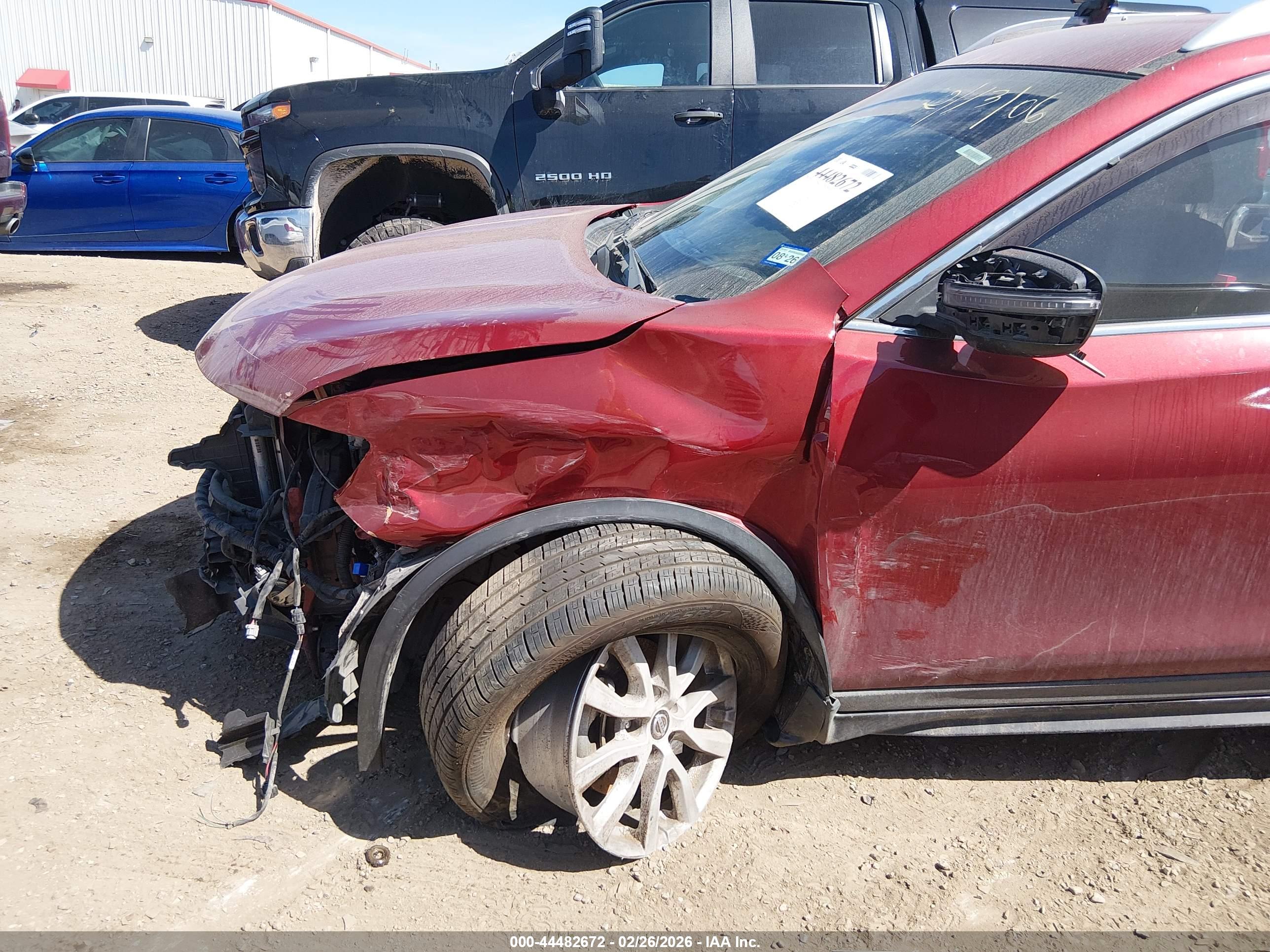 NISSAN ROGUE image 6