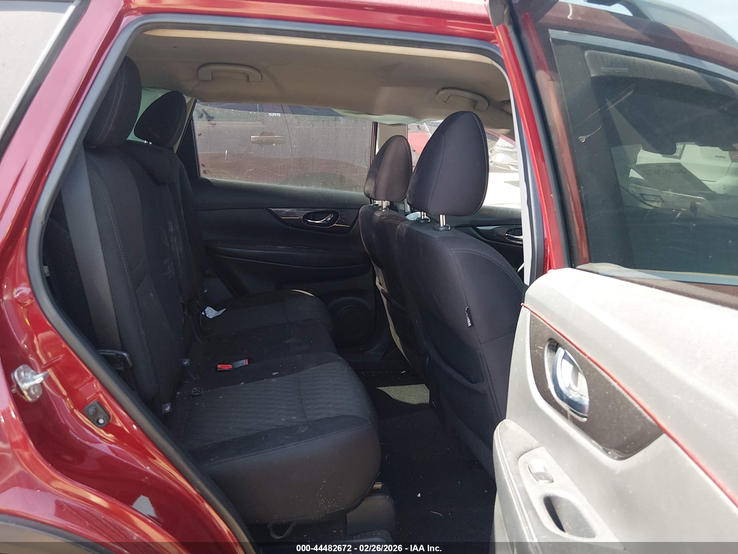 NISSAN ROGUE image 8
