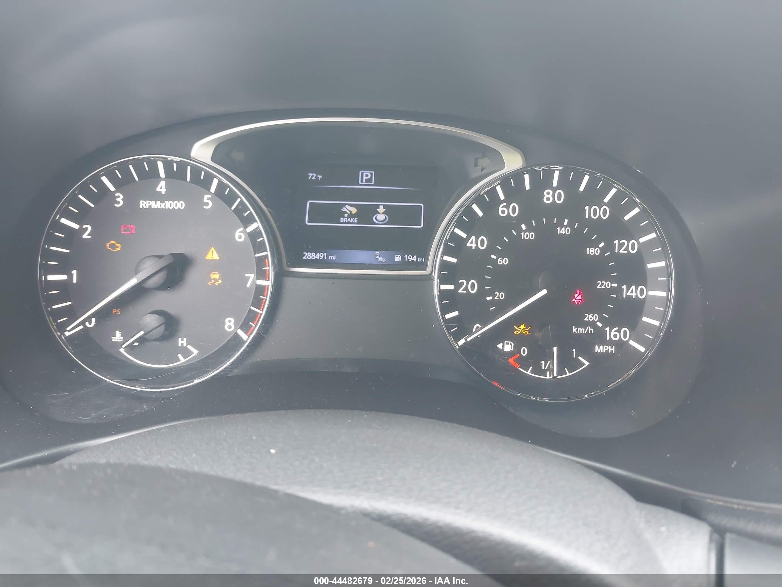 NISSAN PATHFINDER image 7