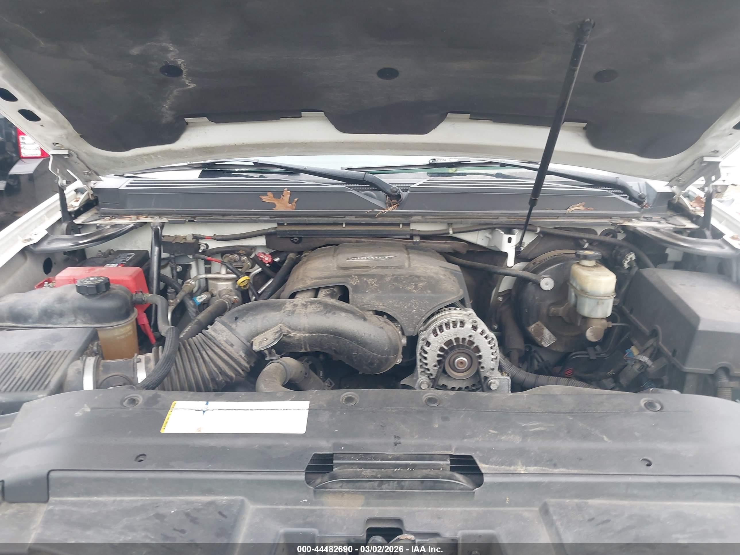 CHEVROLET TAHOE image 10