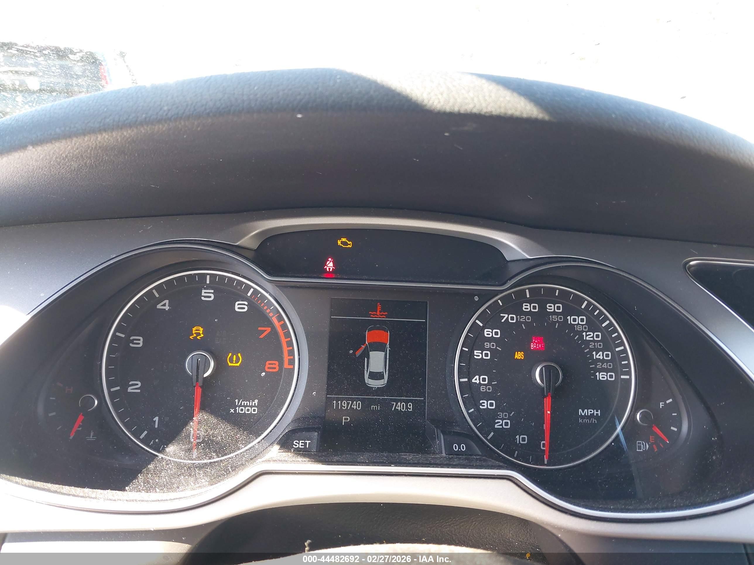 AUDI A4 image 7