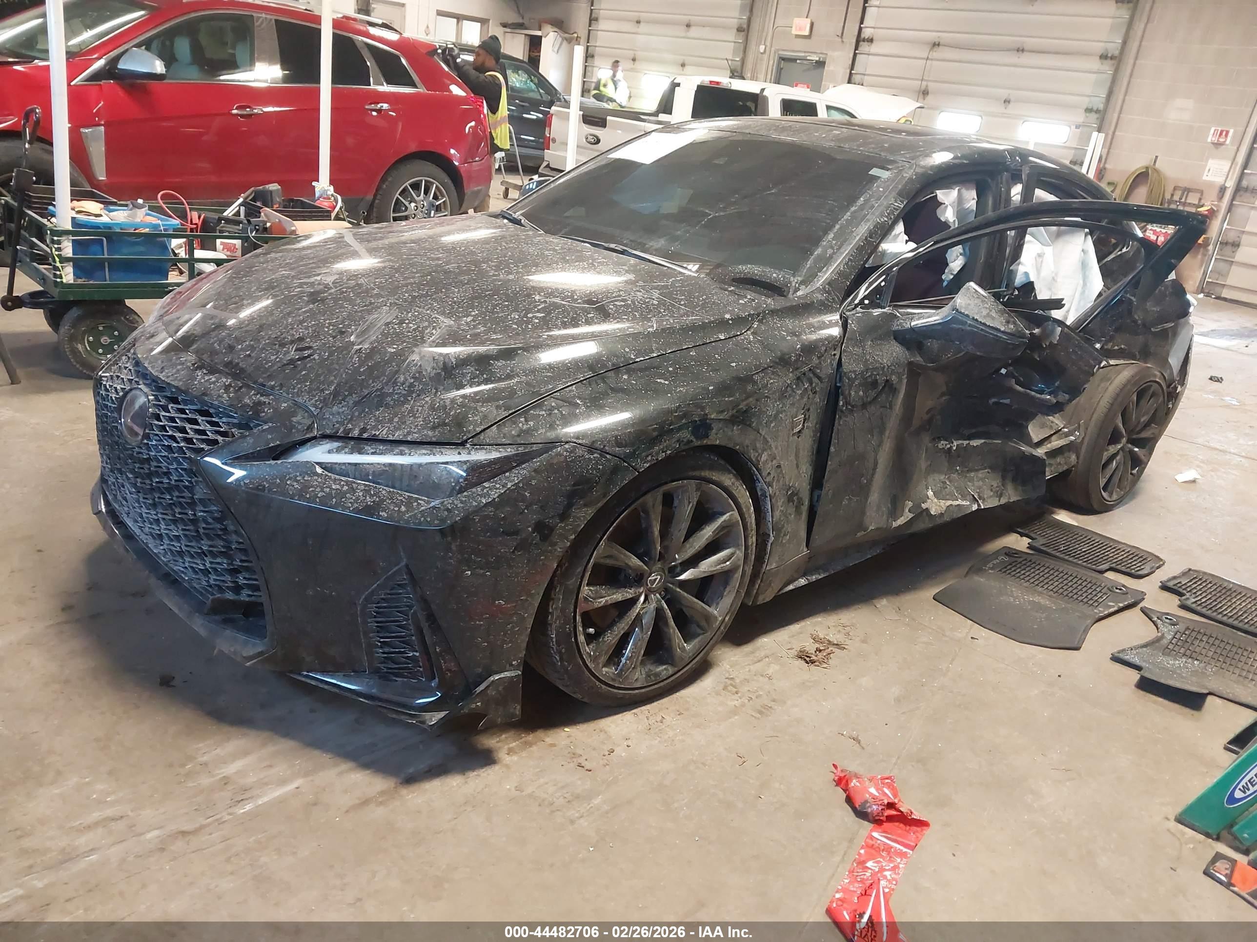 LEXUS IS image 2