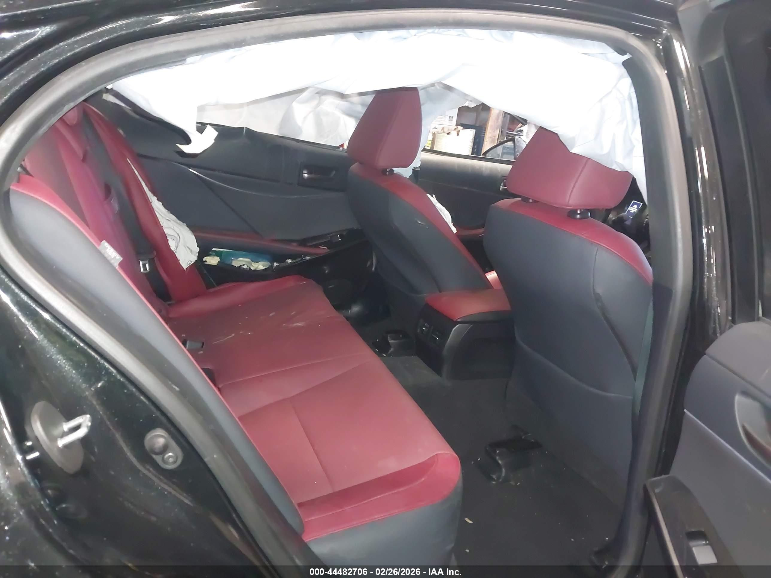 LEXUS IS image 8