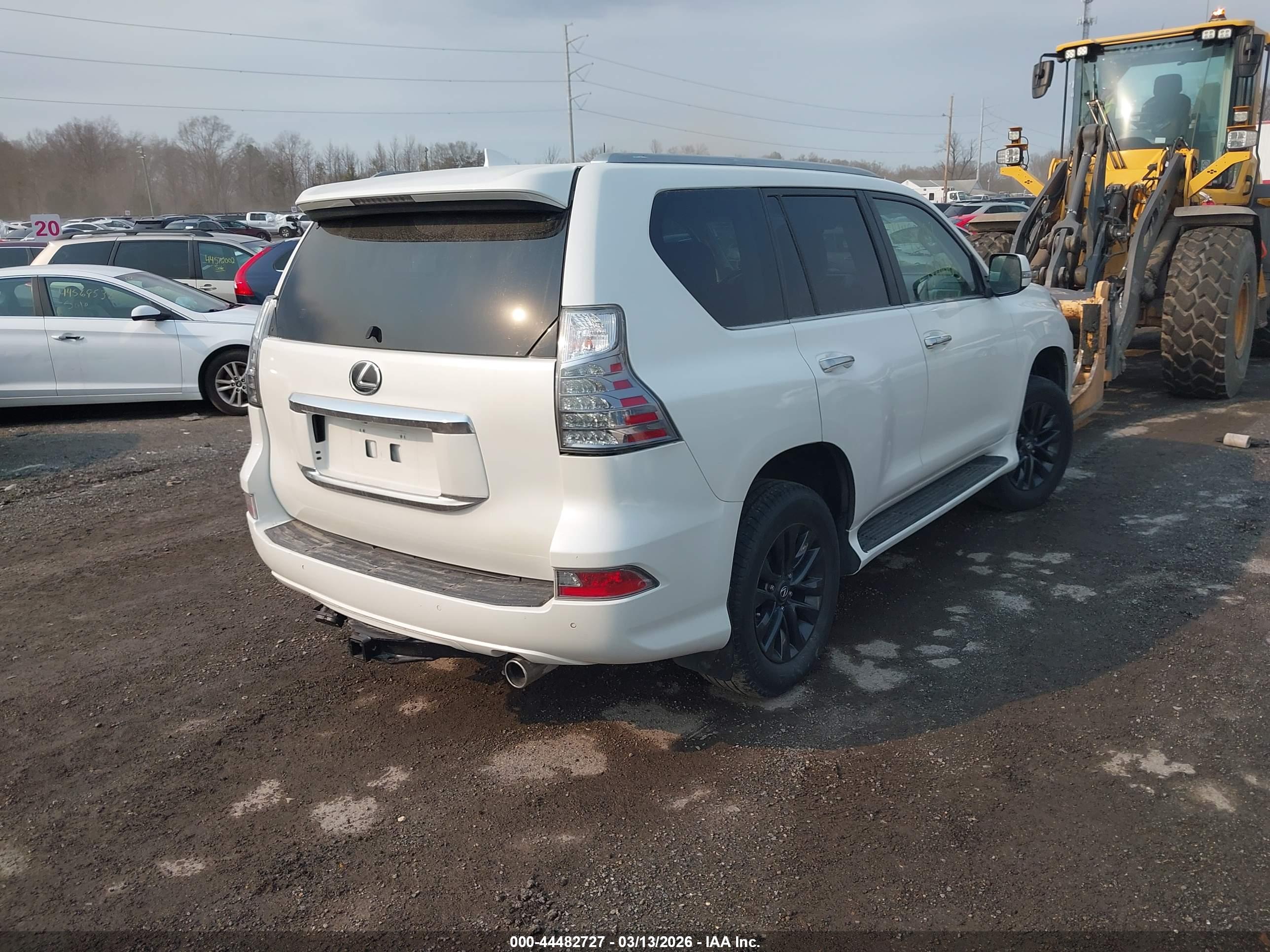 LEXUS 460 image 4