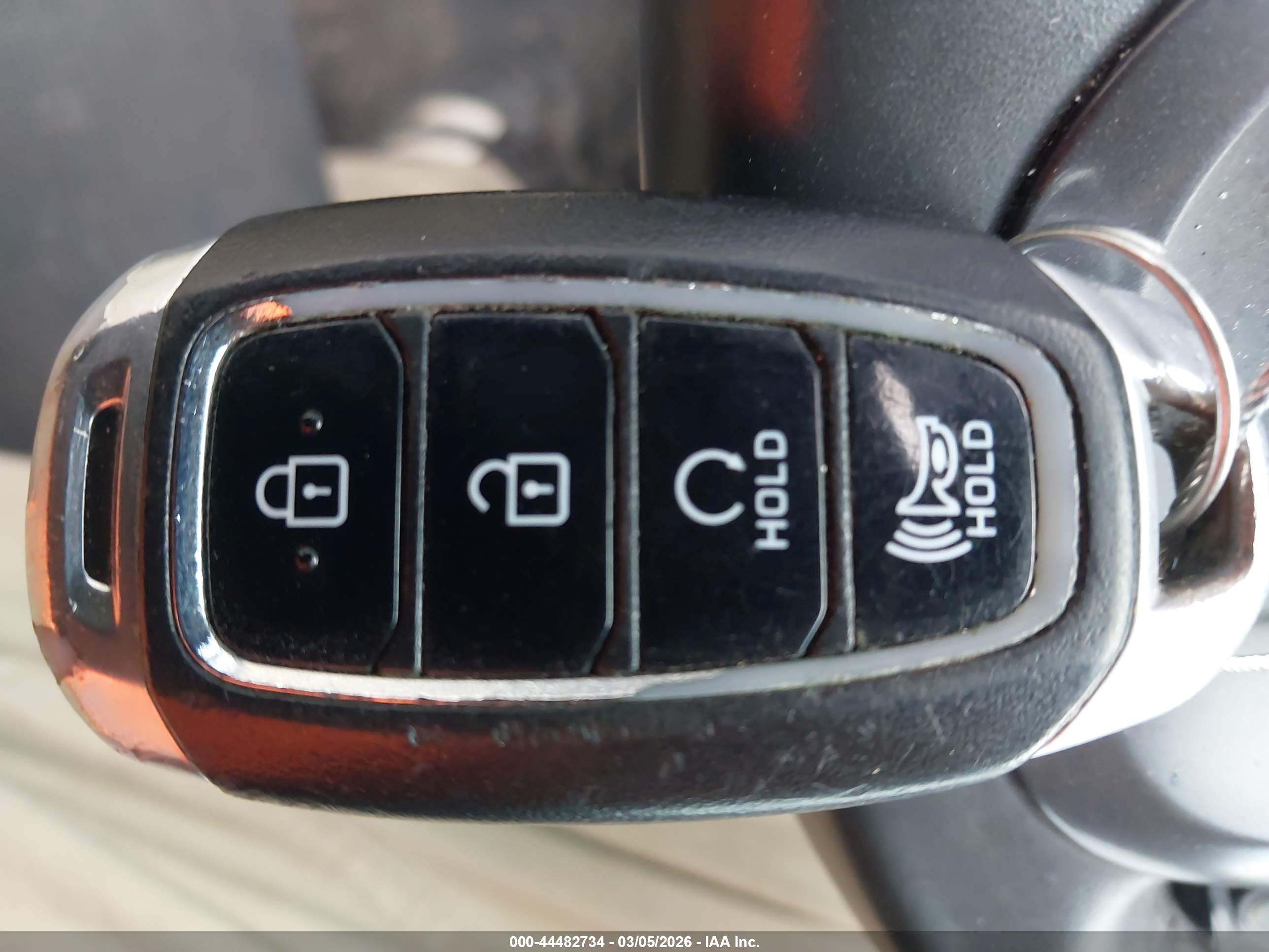 HYUNDAI KONA image 11